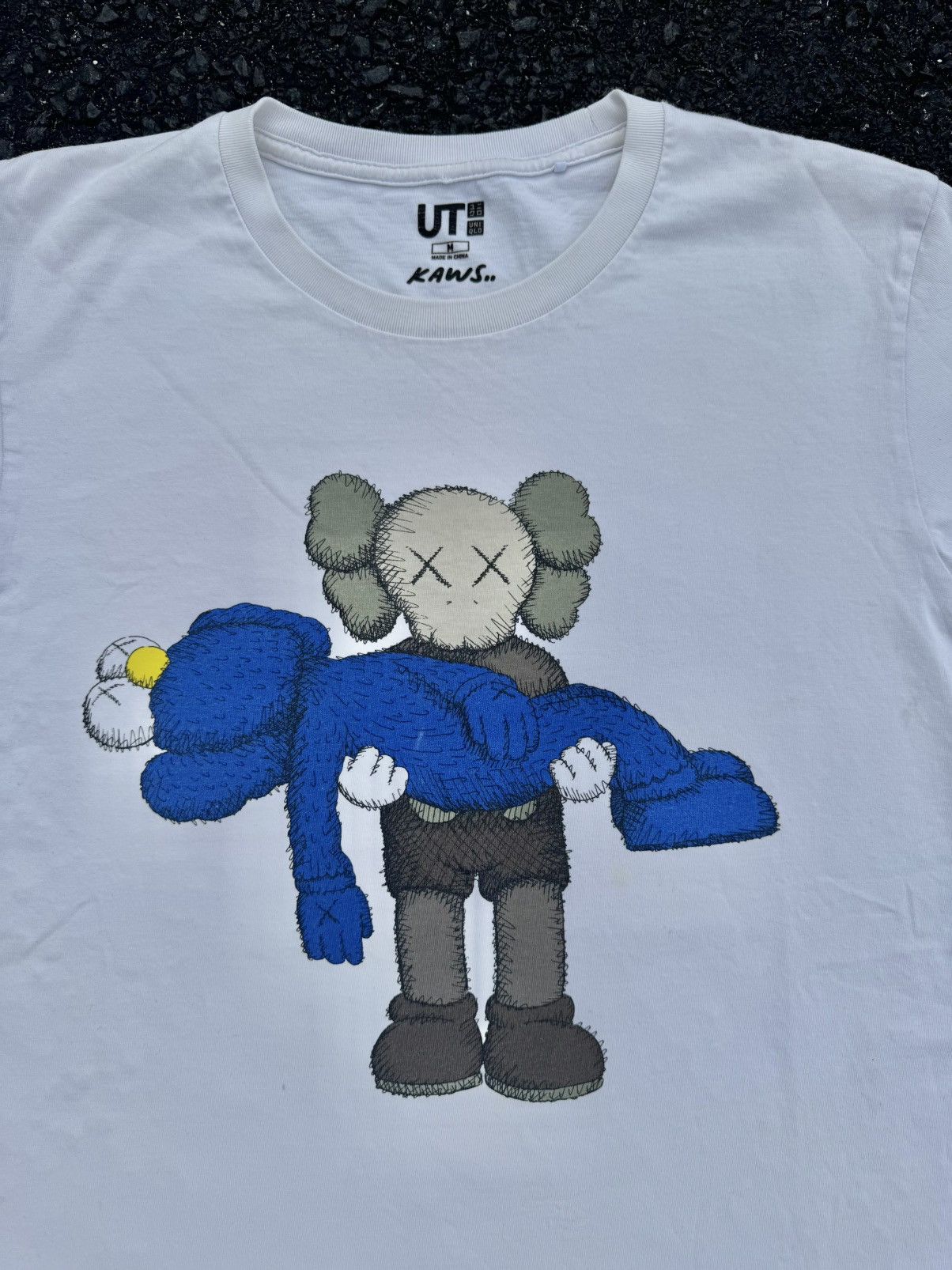 Kaws × Uniqlo Kaws Companion Uniqlo T-Shirt Size US M / EU 48-50 / 2 - 4 Thumbnail