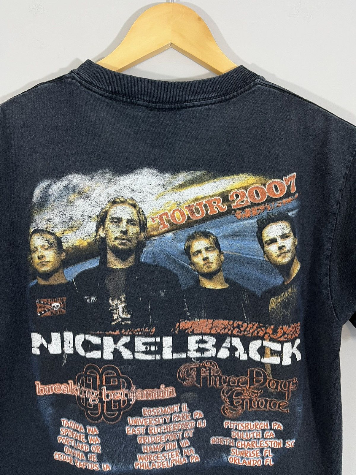 Band Tees Faded Black Nickelback 2007 Tour Y2K Band Tee Size US M / EU 48-50 / 2 - 7 Thumbnail