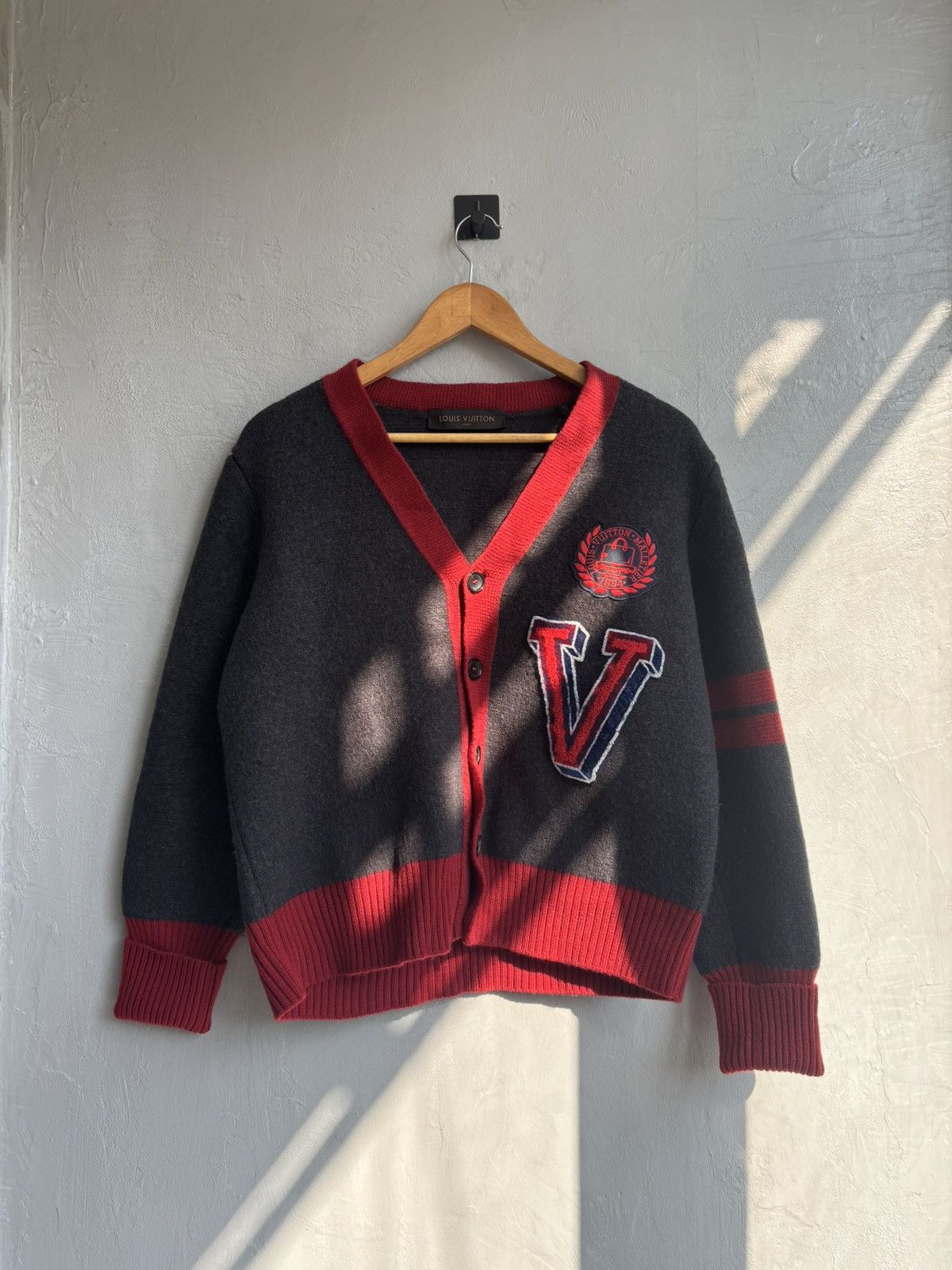 Fragment Design × Louis Vuitton Louis Vuitton x Fragment AW2017 heavy wool cardigan Size US M / EU 48-50 / 2 - 5 Thumbnail