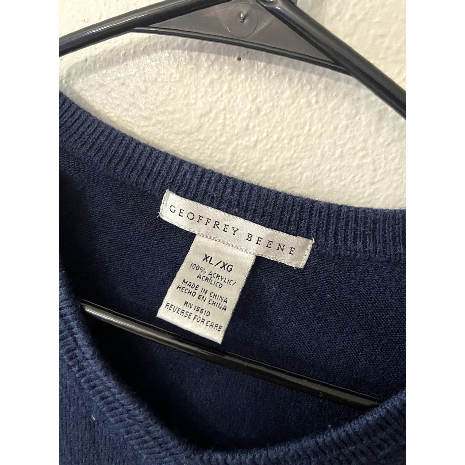 Geoffrey Beene Geoffrey Beene Mens Sweater Navy Blue V-Neck Knit Pullover XL Acrylic Pullover Knitting Knit Solid Long Sleeve Vintage (if applicable) Size US XL / EU 56 / 4 - 3 Thumbnail