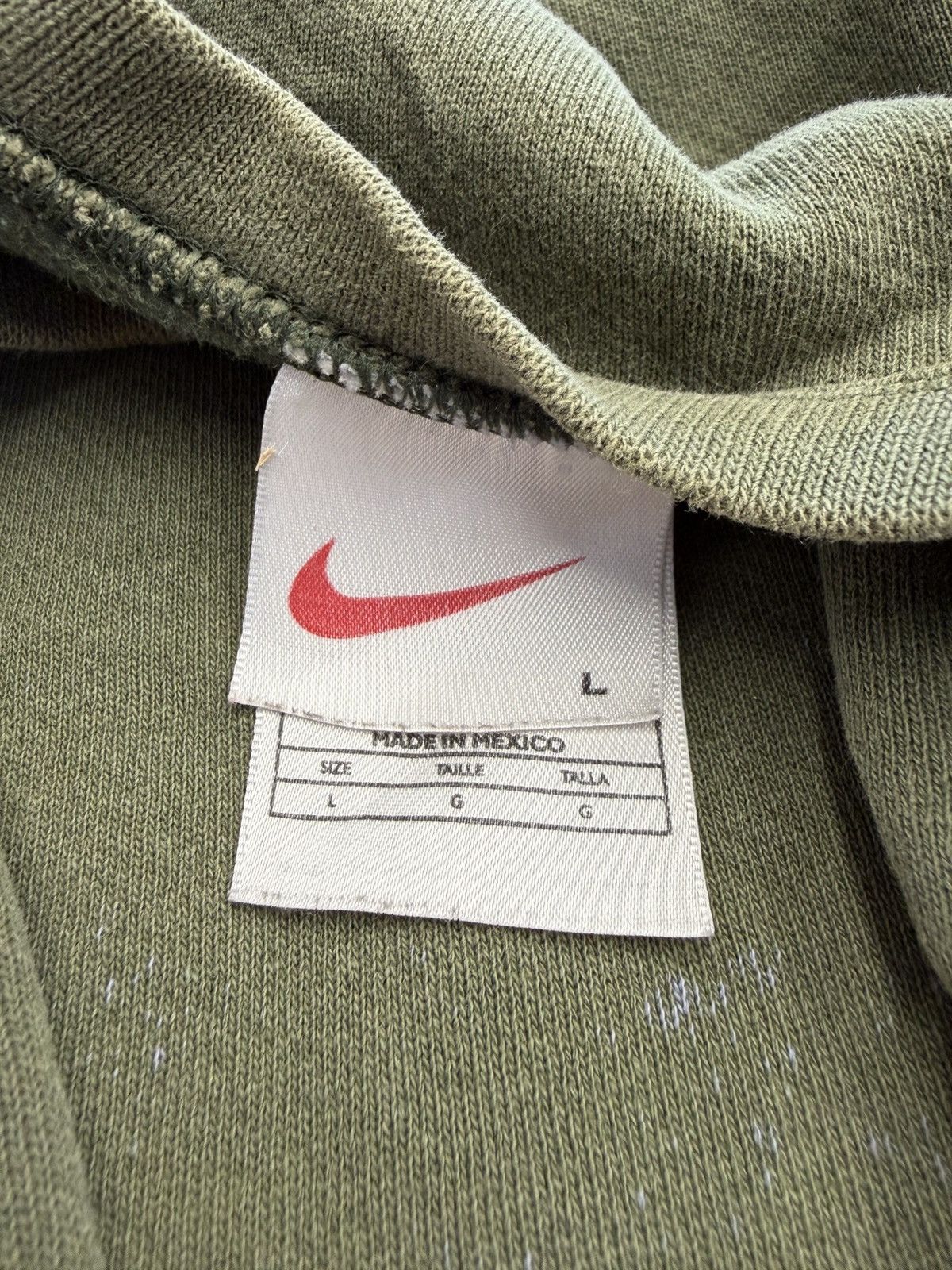 Nike 90’s Vintage Nike Embroidered Swoosh Olive Crewneck Size US L / EU 52-54 / 3 - 4 Thumbnail
