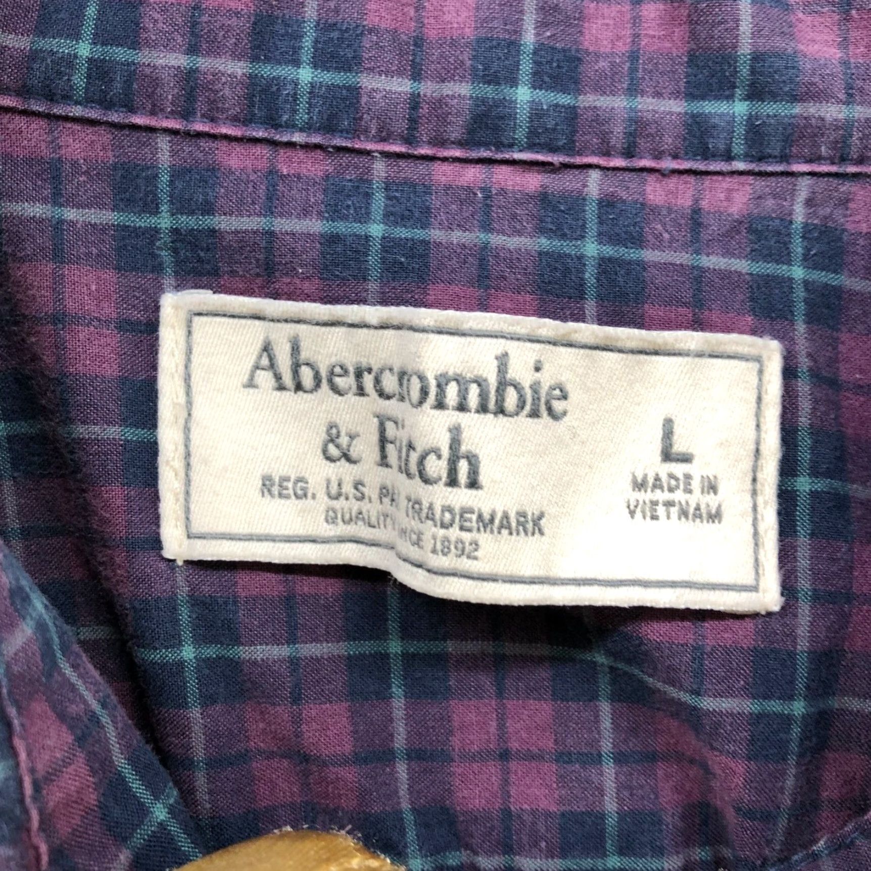 Abercrombie & Fitch Abercrombie & Fitch Men's Purple Plaid Cotton Long Sleeve Button-Down Shirt size L Casual Workwear Size US L / EU 52-54 / 3 - 7 Thumbnail