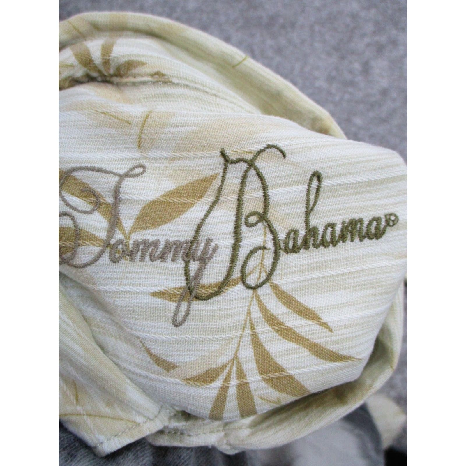 Tommy Bahama Tommy Bahama Shirt Mens Small Beige Green Floral Button Up Size US S / EU 44-46 / 1 - 3 Thumbnail