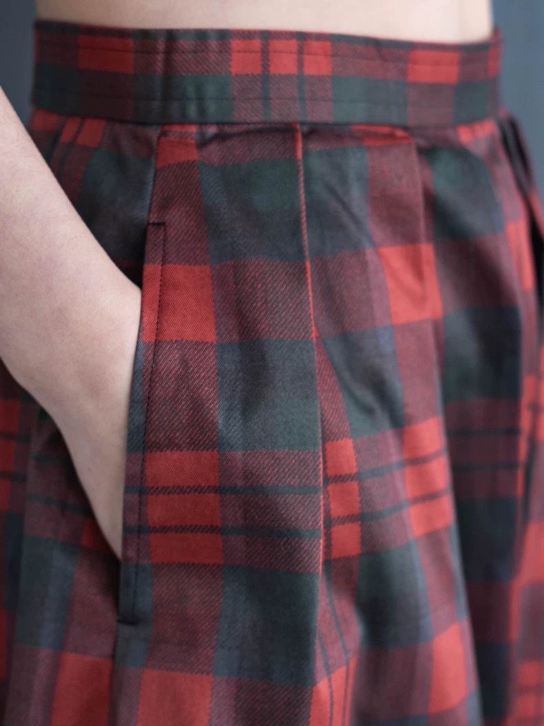 Comme des Garcons Comme Des Garcons size M Red plaid balloon pants Size 23" - 8 Thumbnail