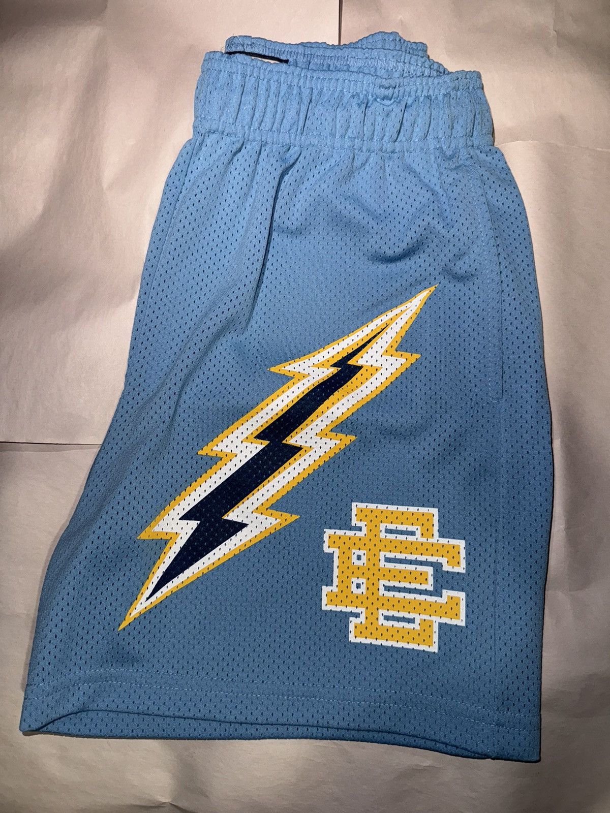 Eric Emanuel ERIC EMANUEL EE BASIC SHORT CAROLINA BOLT Size US 32 / EU 48 - 2 Thumbnail