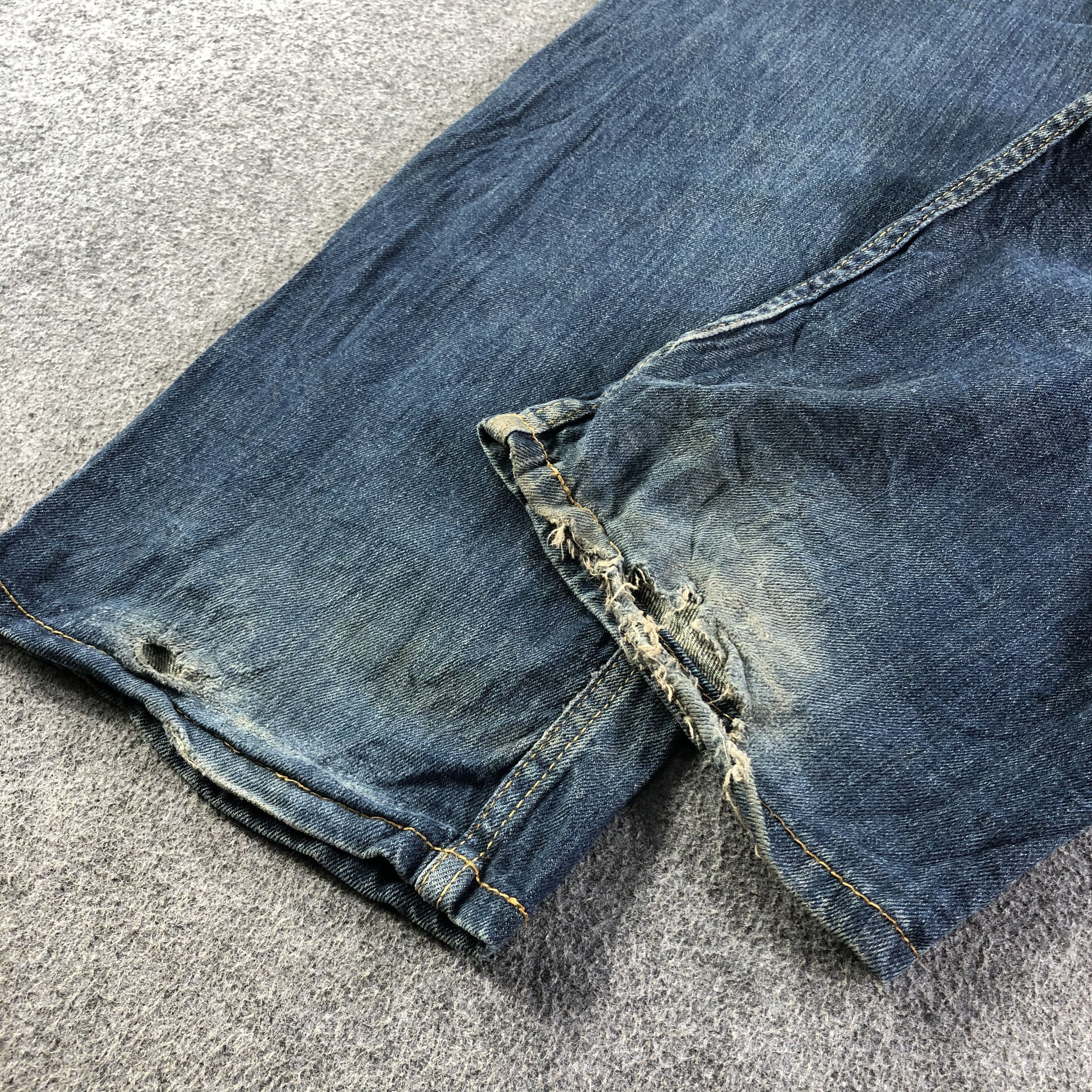 Levi's Vintage Blue Wash Levis 569 Jeans-J3180 Size US 39 - 6 Thumbnail