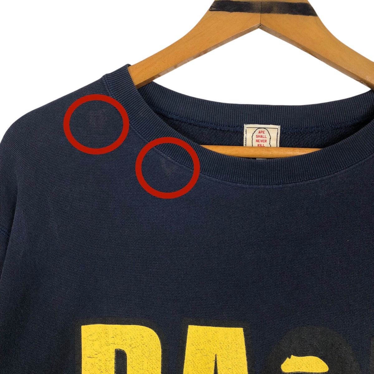 Bape Vintage A Bathing Ape Bape Crewneck Sweatshirt Size US L / EU 52-54 / 3 - 7 Thumbnail