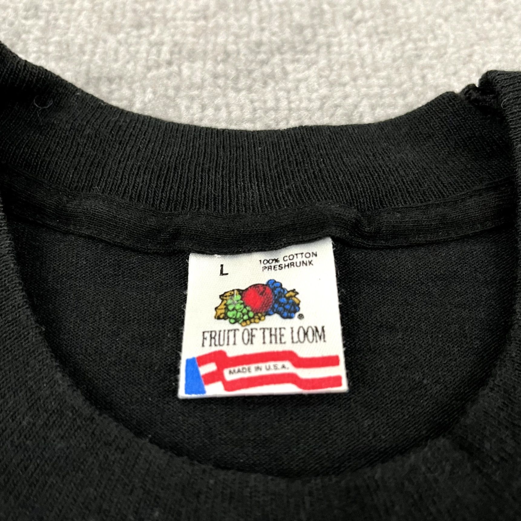 Fruit Of The Loom VINTAGE Fruit of the Loom Shirt Men Large Black 90s Art Music Next Wave Festival Philip Morris Graphic Print Crew Neck Short Sleeve T-Shirt Size US L / EU 52-54 / 3 - 2 Thumbnail