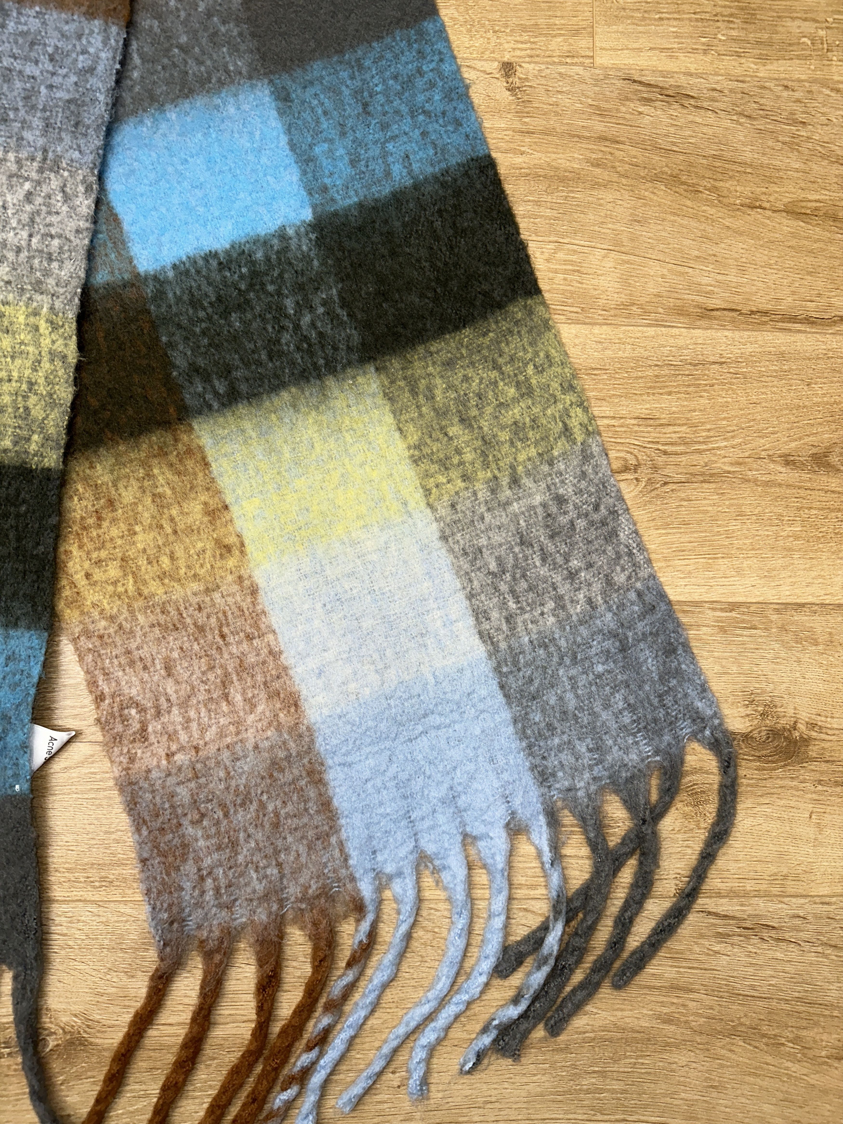 Acne Studios Acne Studios Mohair Wool Scarf Unisex Italy 250 X 35 Cm Size ONE SIZE - 9 Thumbnail