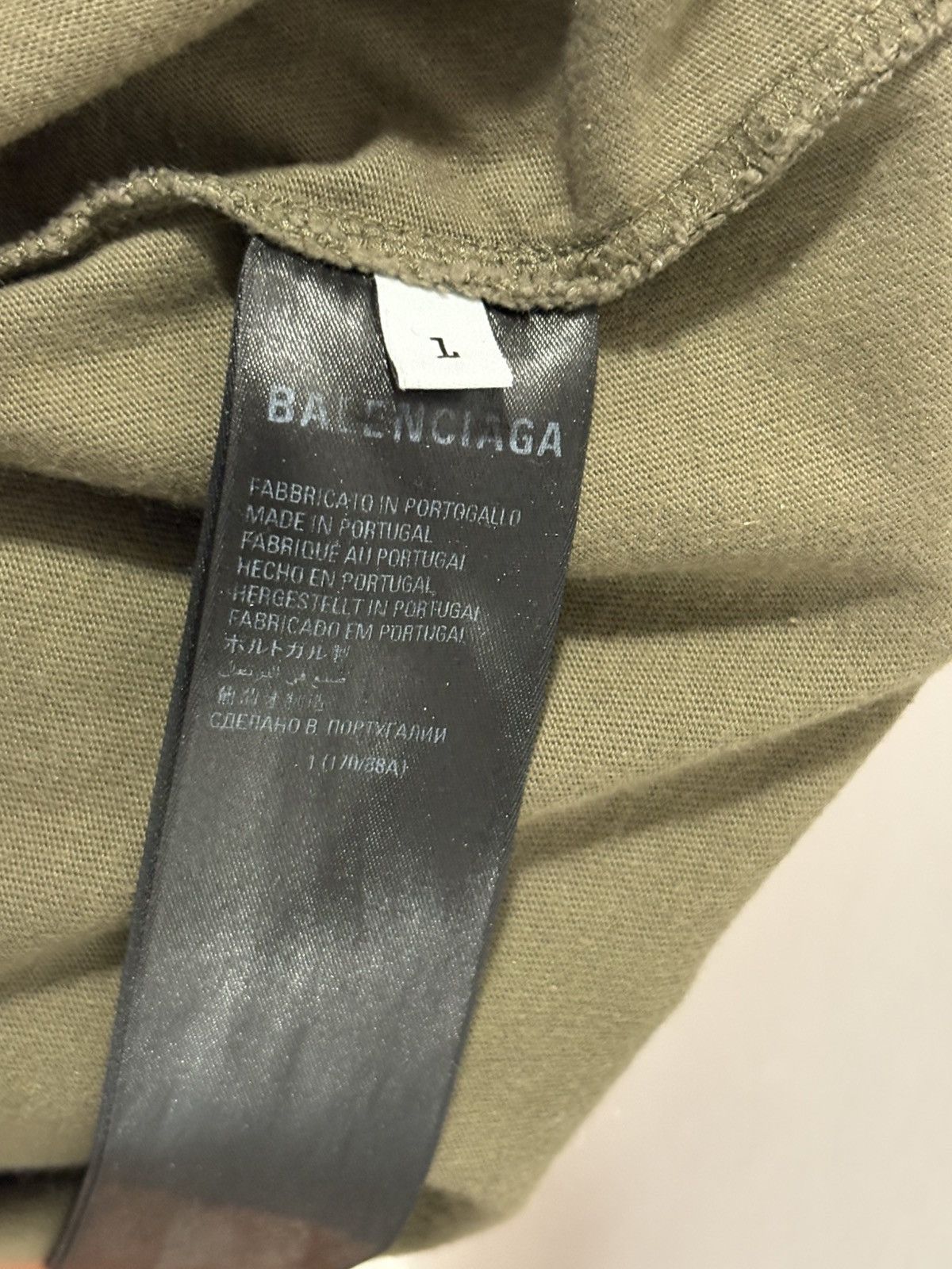 Balenciaga Balenciaga strength through oversized green T-shirt large Size US L / EU 52-54 / 3 - 13 Thumbnail