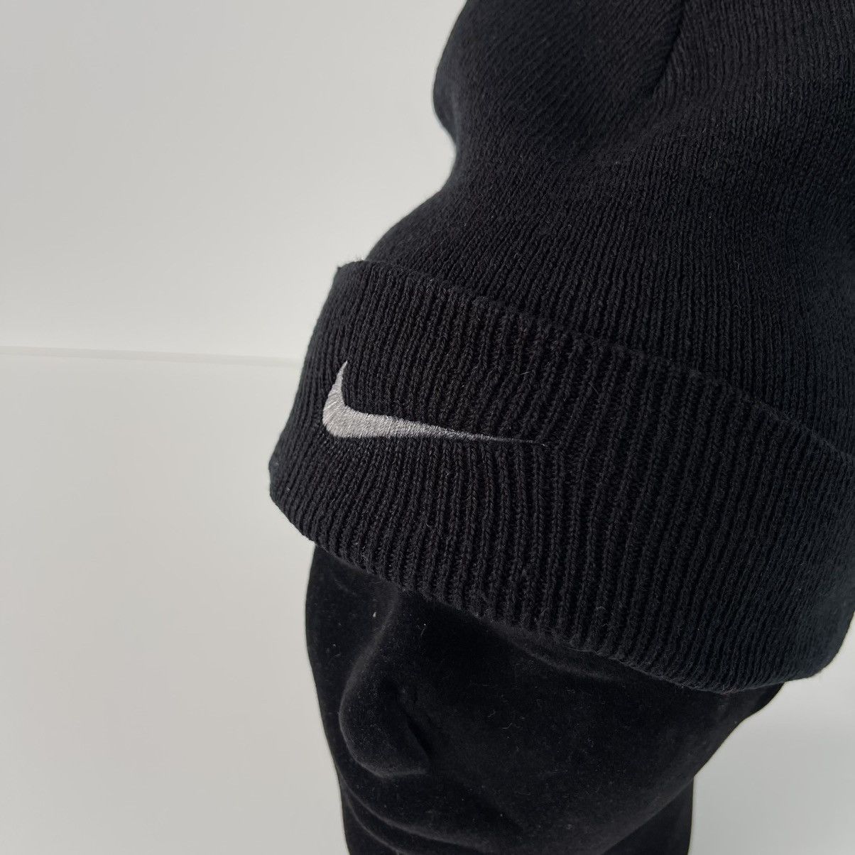 Nike Nike Swoosh Logo Vintage Beanie Hat Black Y2K Gorpcore Size ONE SIZE - 7 Thumbnail