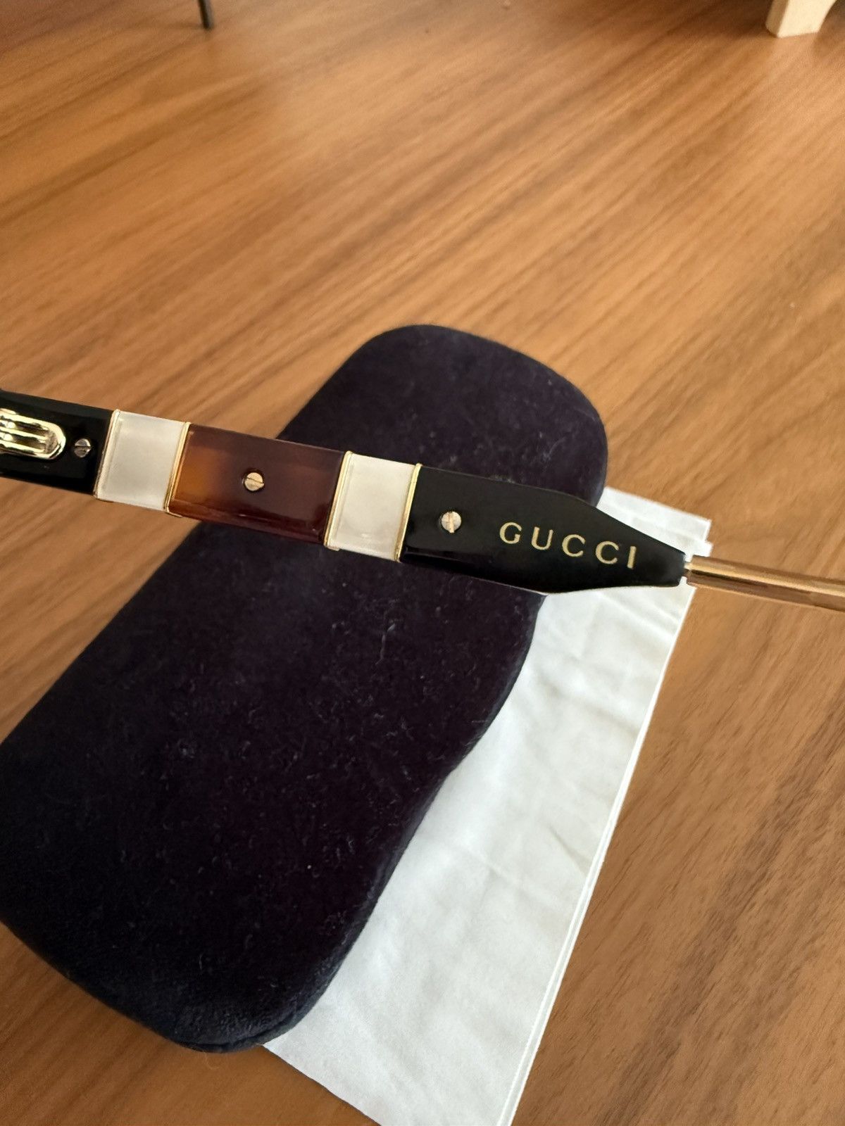 Gucci Gucci Sunglasses Great Deal! Size ONE SIZE - 4 Thumbnail
