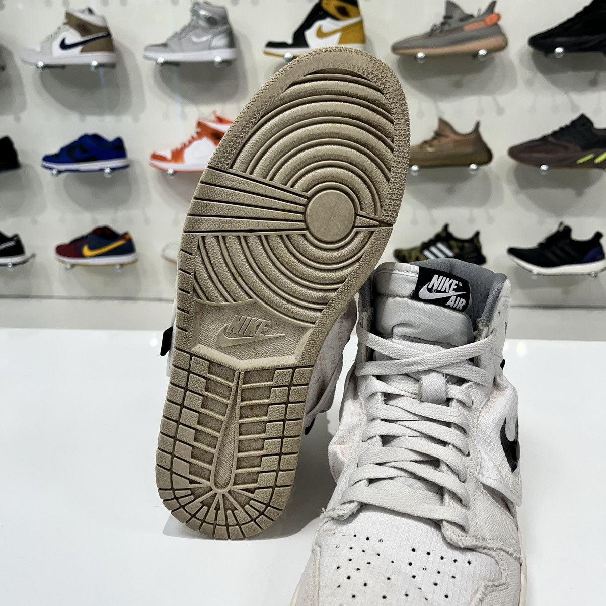 Nike Air Jordan 1 Retro High OG SP Utility White/Black Size US 9 / EU 42 - 12 Thumbnail
