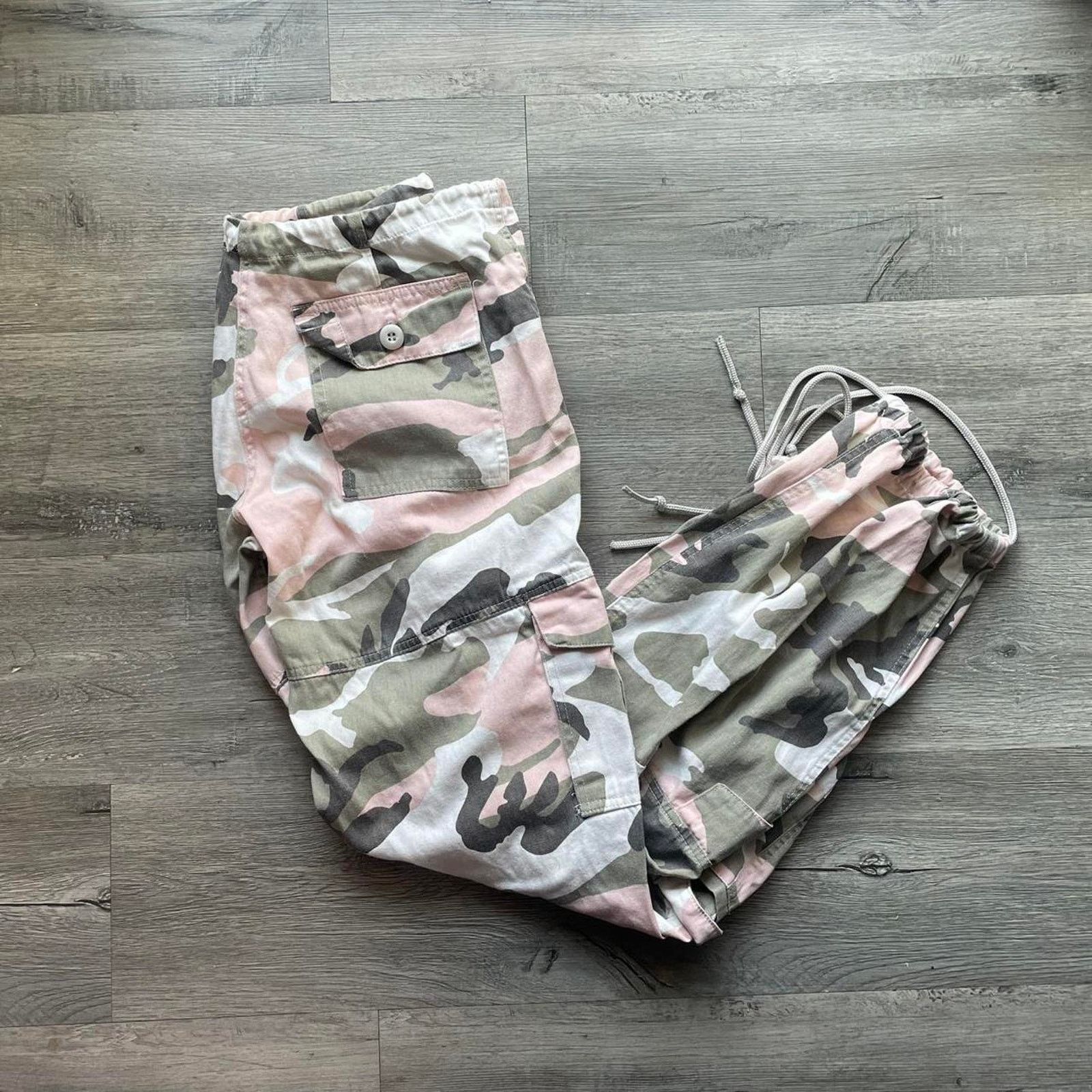 Rothco Rothco pink and green llow-rise camo cargo pants Size 26" / US 2 / IT 38 - 2 Thumbnail