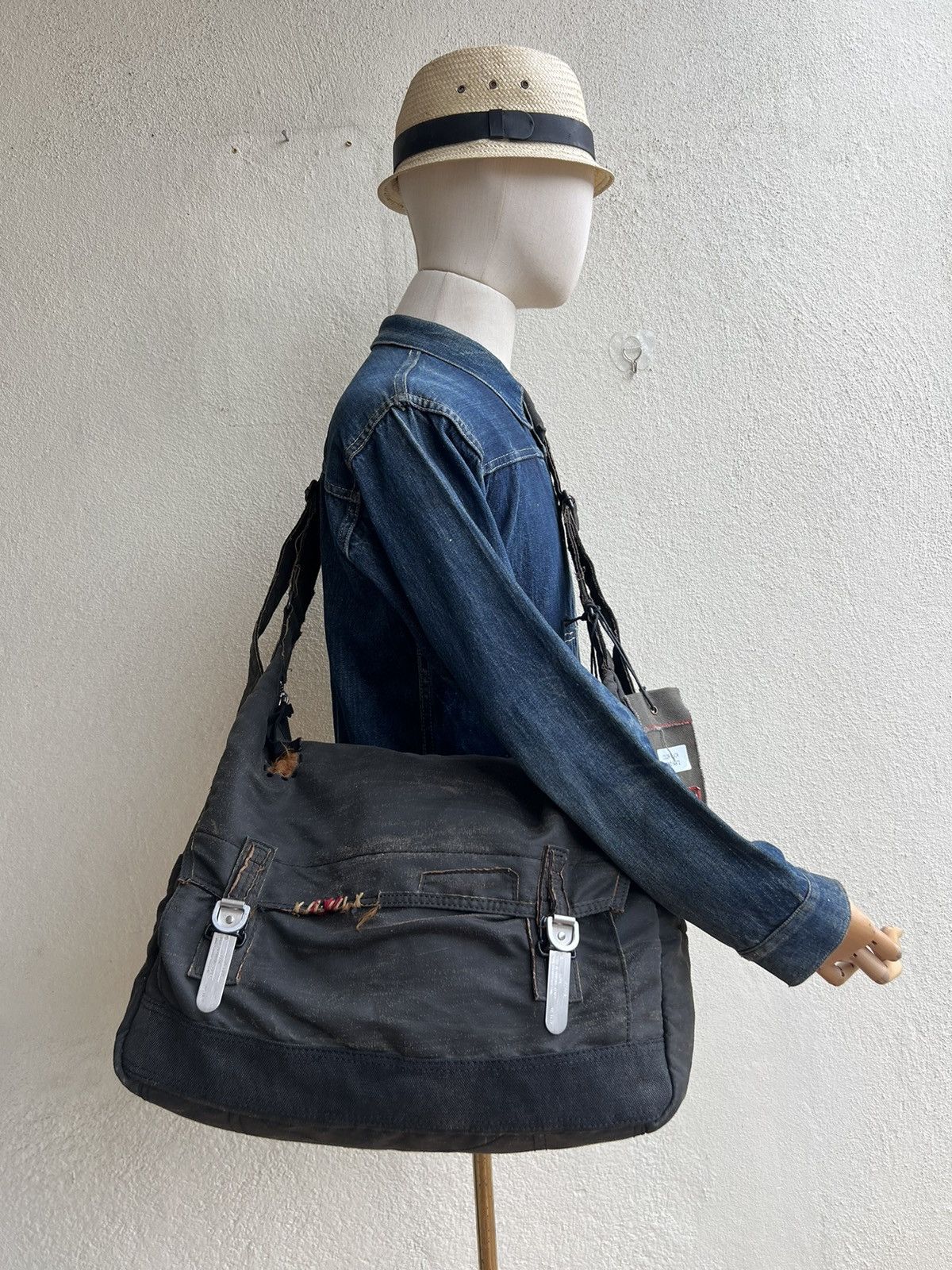 Vintage RARE! Vintage Tough Jeans Military Distress Wax Large Bag Size ONE SIZE - 5 Thumbnail