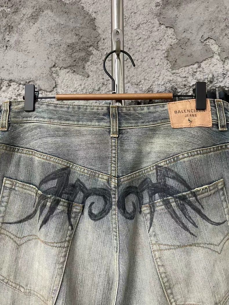 Balenciaga Balenciaga Dragon Print Denim Pants in XS-2505 Size US 26 / EU 42 - 3 Thumbnail