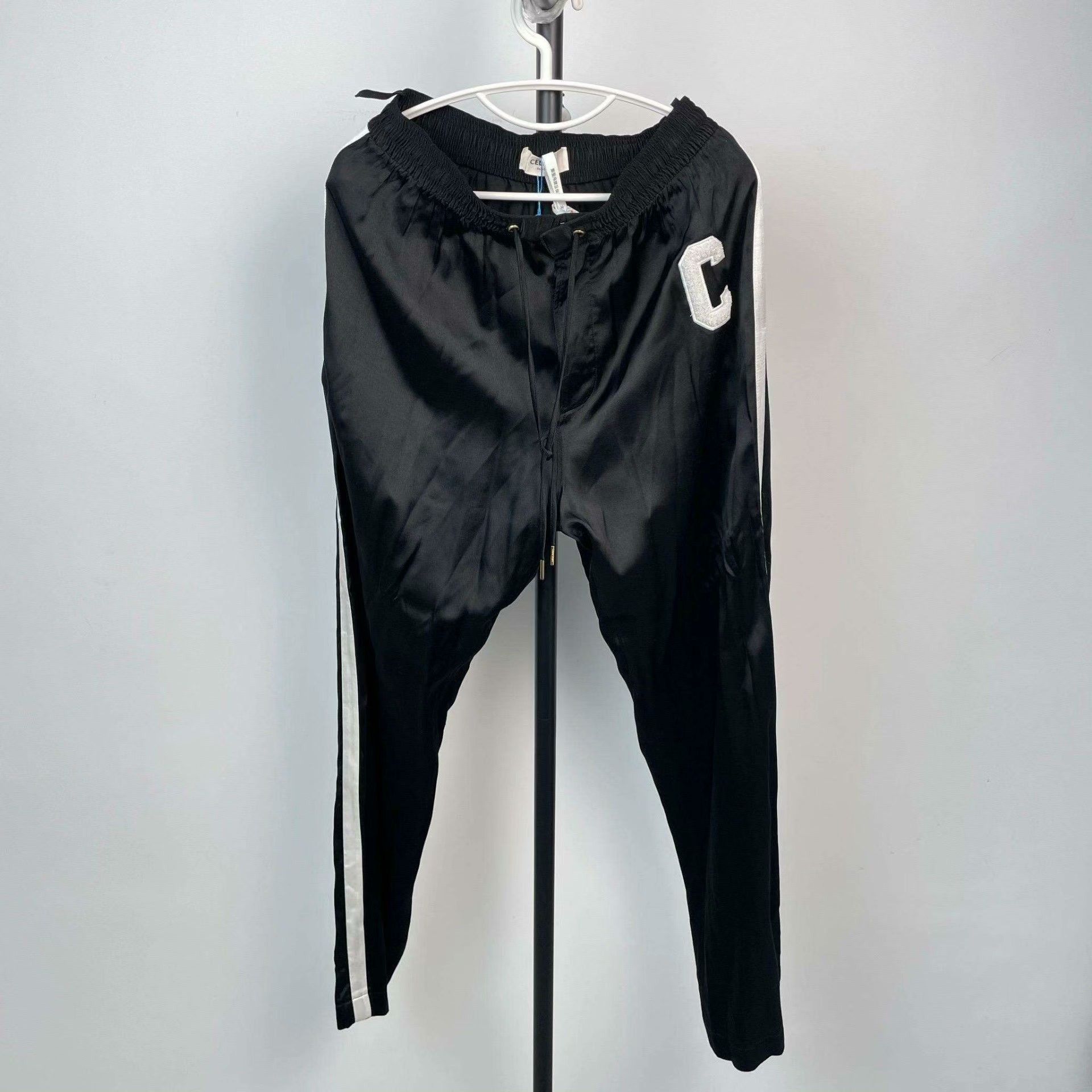 Celine Celine Black Sweatpants S Women Size 26" / US 2 / IT 38 - 1 Thumbnail