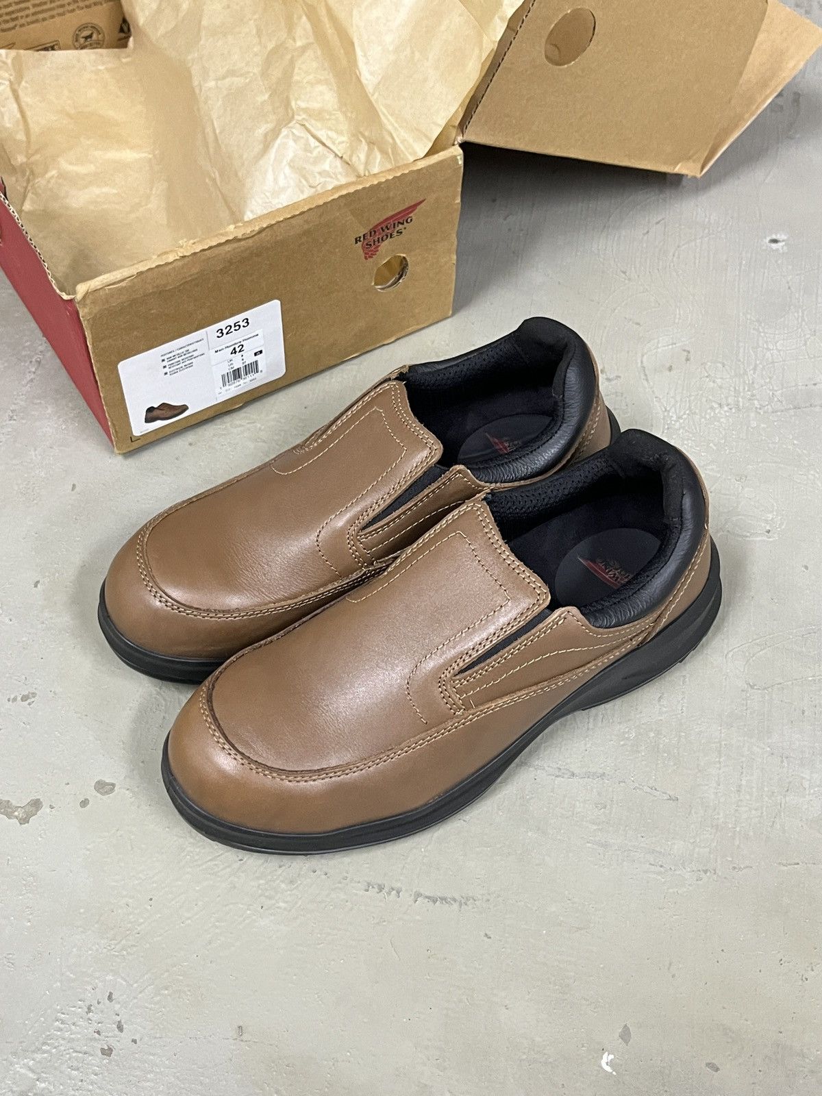 Red Wing Red Wing 3253 Slip On Safety Low Cut Short Boots Size US 9 / EU 42 - 9 Thumbnail