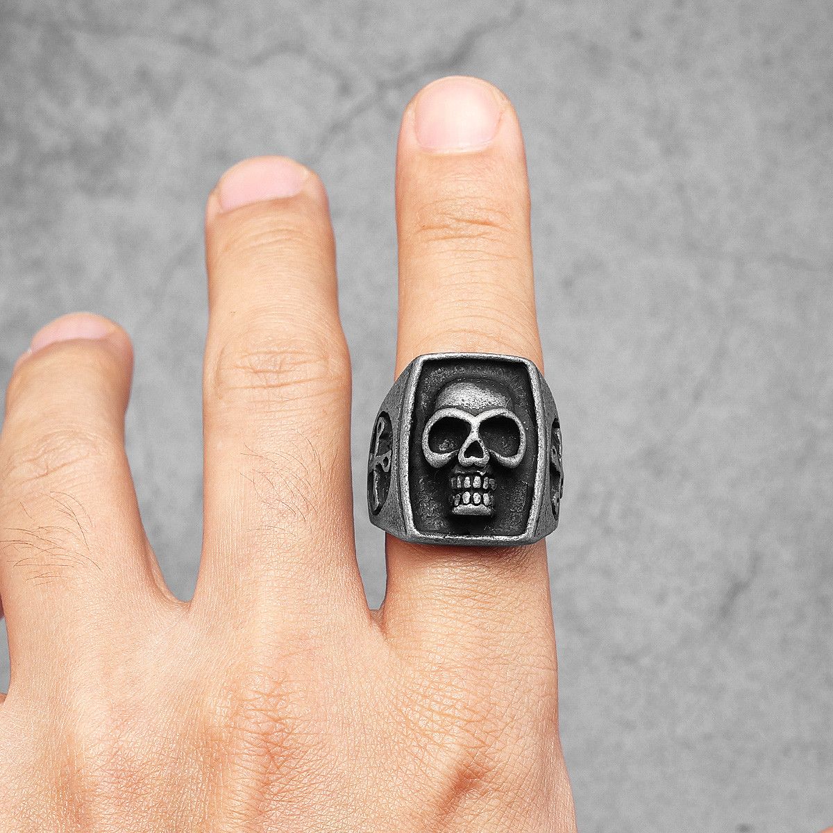 Vintage SIZE 10 Phantom Skull Stainless Steel Gothic Ring Size ONE SIZE - 2 Thumbnail