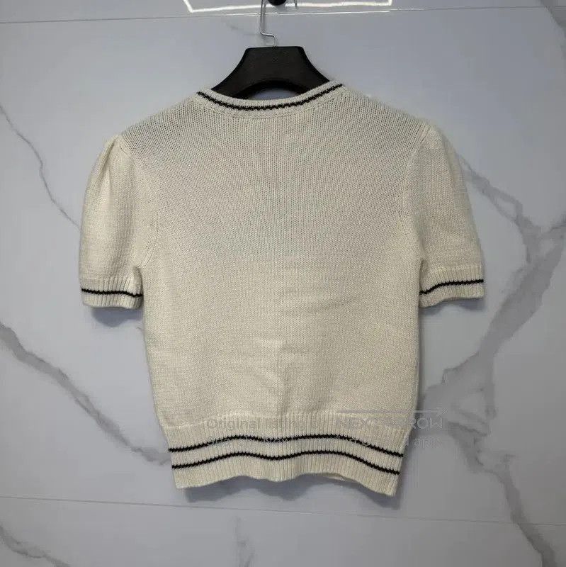 Dior Dior Cream Wool Logo Short-Sleeve Sweater . Size L / US 10 / IT 46 - 2 Thumbnail
