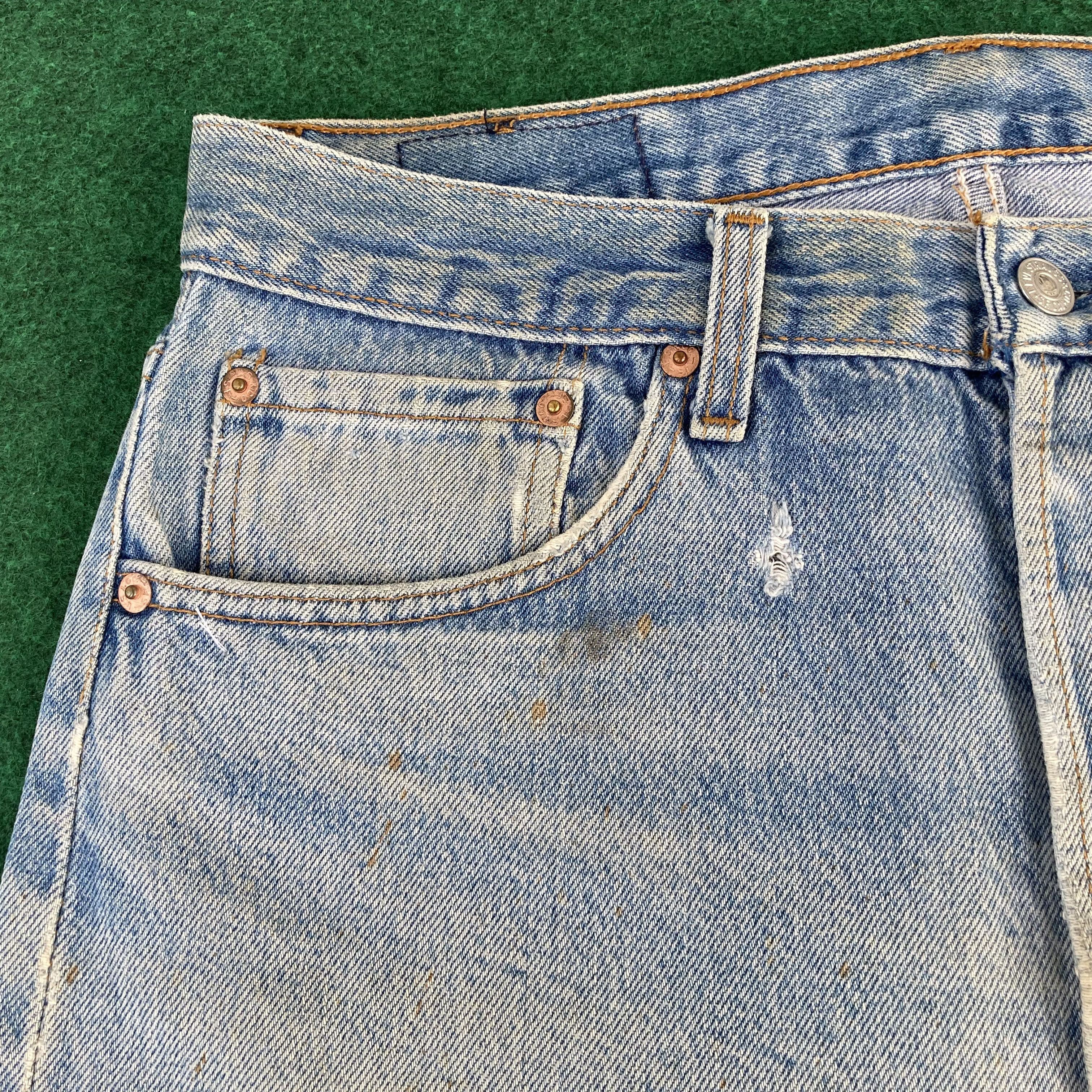 Levi's × Vintage Vtg Levis 501 Distressed Ripped Light Blue Dirty Jeans Size US 31 - 5 Thumbnail