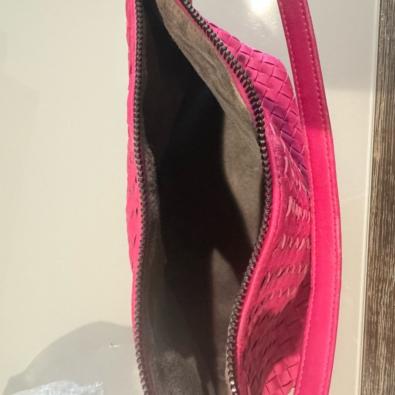 Bottega Veneta BOTTEGA VENETA Intrecciato Leather Shoulder Bag - Pink Rare Size ONE SIZE - 8 Thumbnail