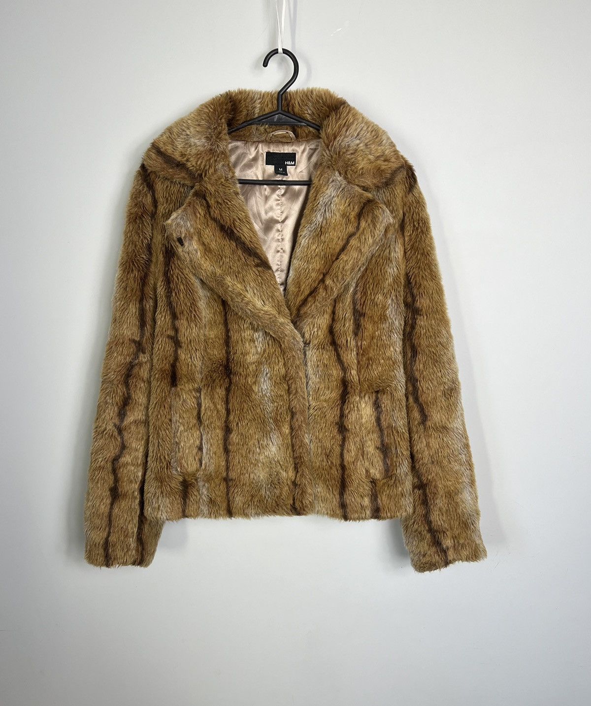 Other Beautiful Women's Fur H&M Avant Garde Size M / US 6-8 / IT 42-44 - 1 Thumbnail
