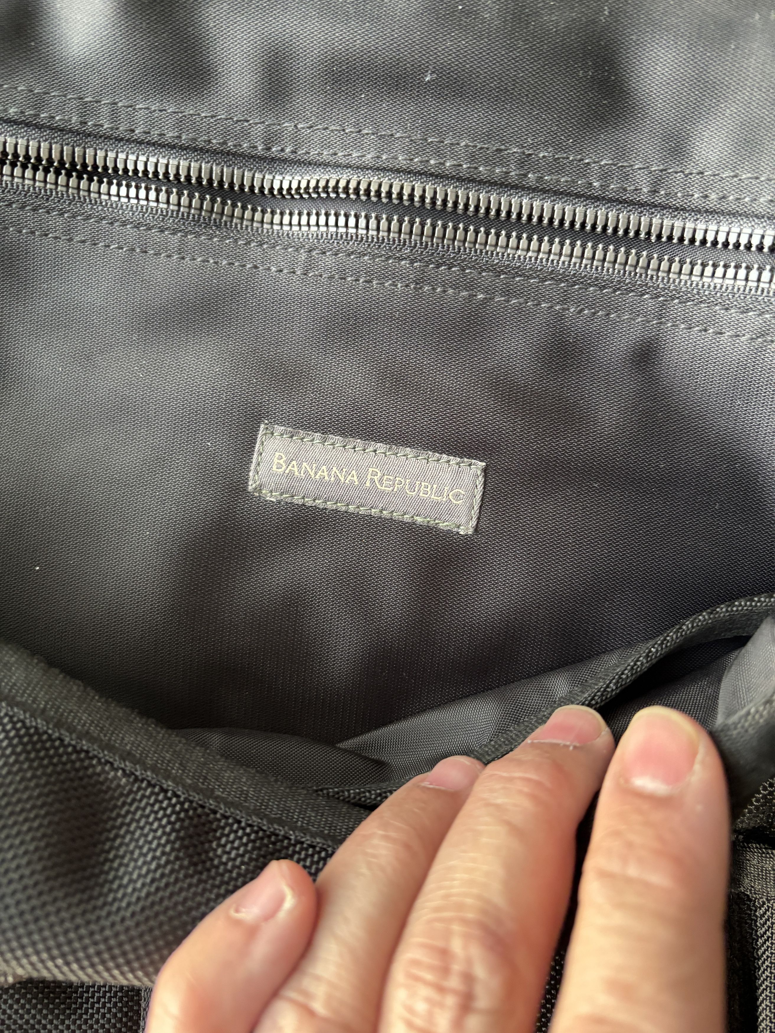 Banana Republic vintage/y2k: banana republic messenger bag Size ONE SIZE - 7 Thumbnail