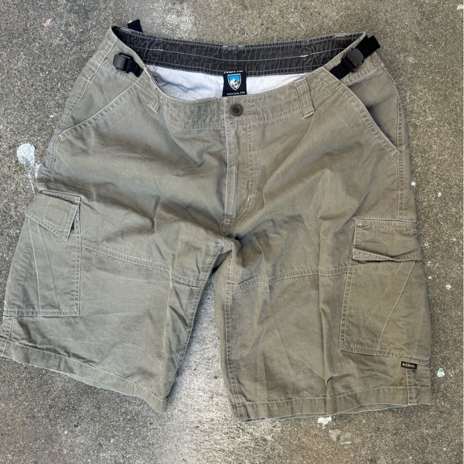Kuhl KUHL Mens Cargo Shorts hiking Range Shorts Size US 36 / EU 52 - 1 Thumbnail