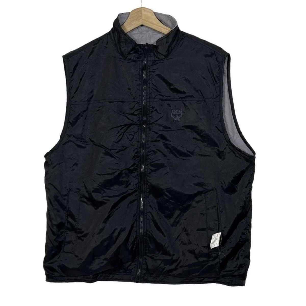 MCM Mcm tank top black full zipper Size US L / EU 52-54 / 3 - 1 Thumbnail