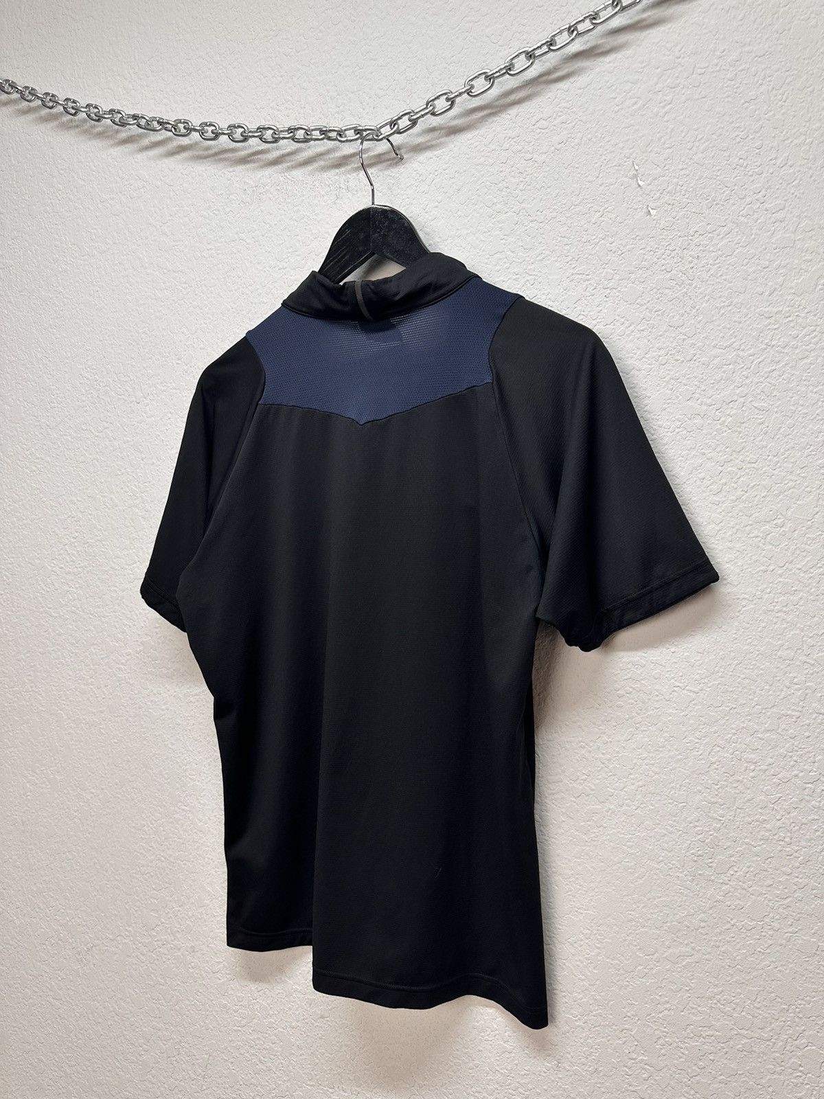Oakley Vintage Oakley T-shirt Y2k nylon gore cope outdoor jacket Size US M / EU 48-50 / 2 - 13 Thumbnail