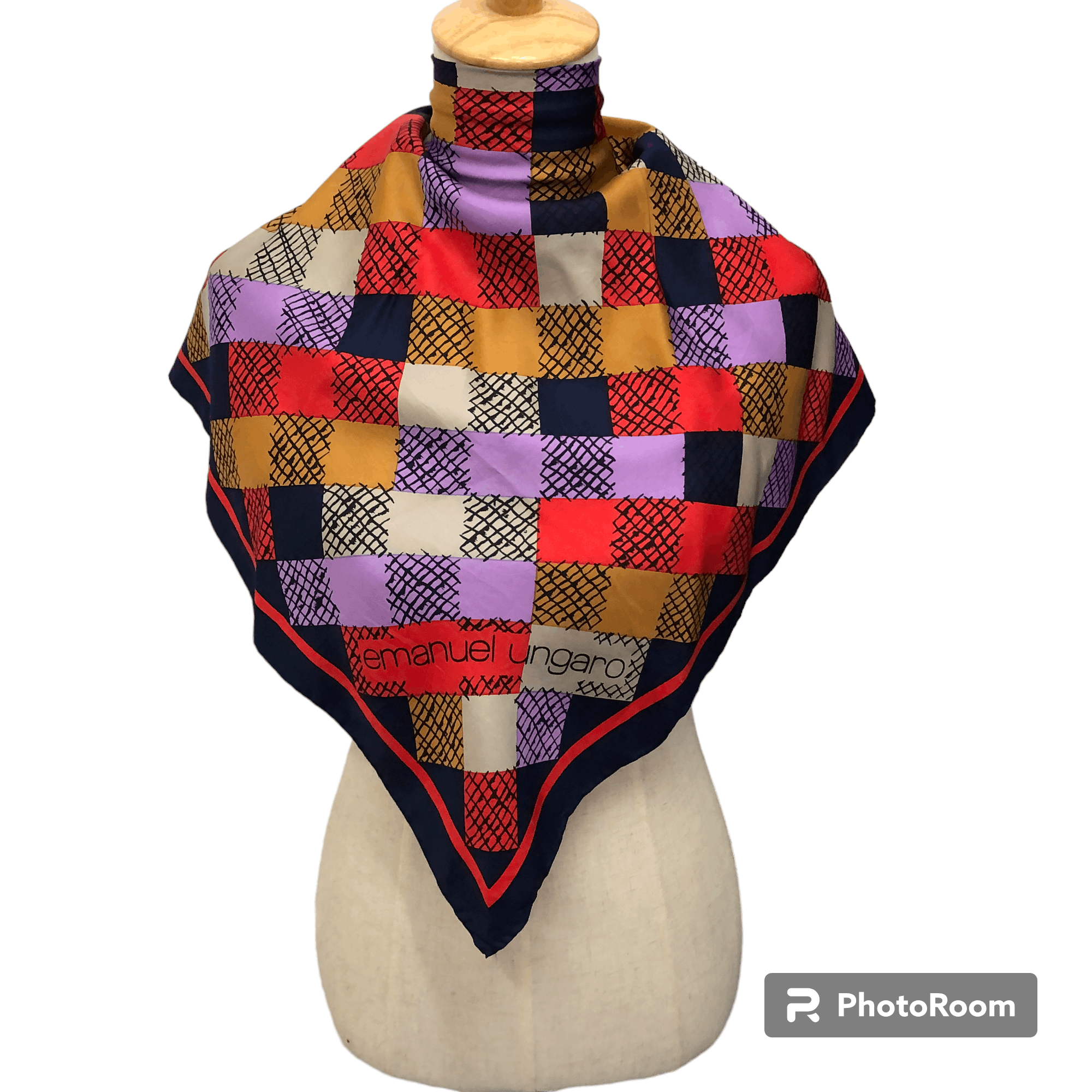 Emanuel Ungaro Vintage Emanuel Ungaro Silk Scarf M334 Size ONE SIZE - 1 Thumbnail