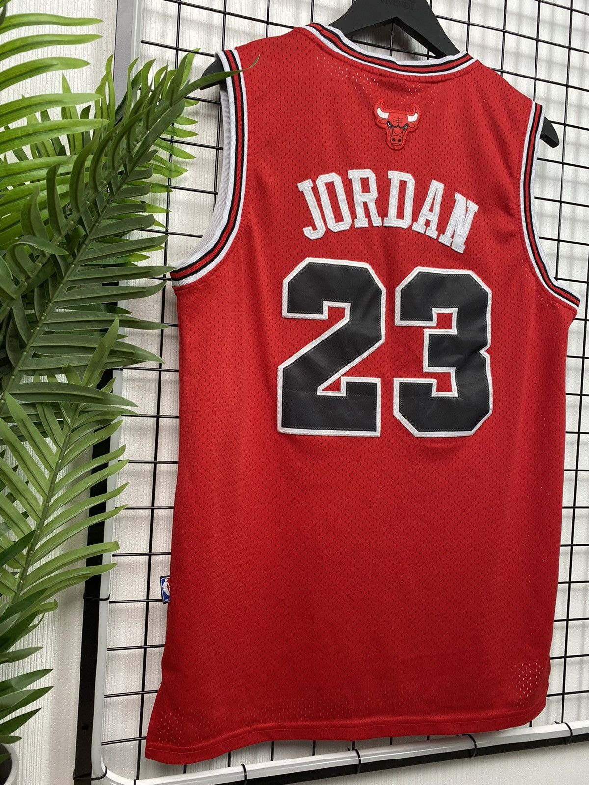 Jordan Brand × NBA × Nike Vintage Chicago Bulls #23 Michael Jordan Nike Jersey NBA Size US M / EU 48-50 / 2 - 1 Thumbnail