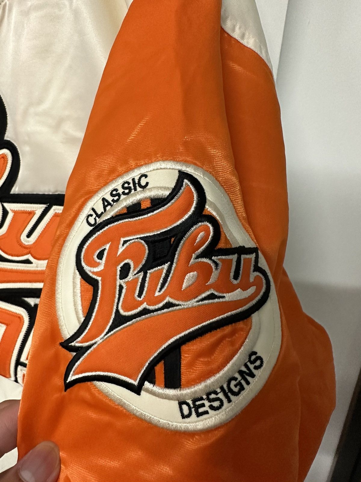Fubu Vintage 90s Y2K FUBU 2 Toned Tail Sweep Script Satin Jacket Size US XL / EU 56 / 4 - 3 Thumbnail