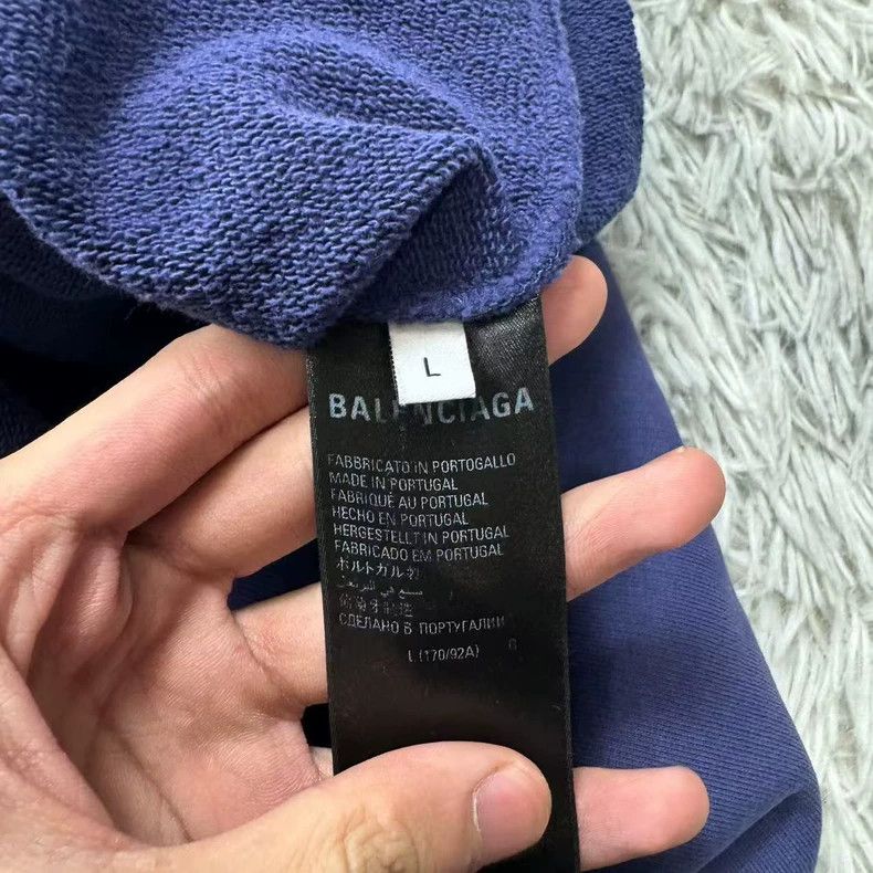 Balenciaga Balenciaga Embroidered Cola Sweatshirt 2503-Nextarrow Size US L / EU 52-54 / 3 - 4 Thumbnail