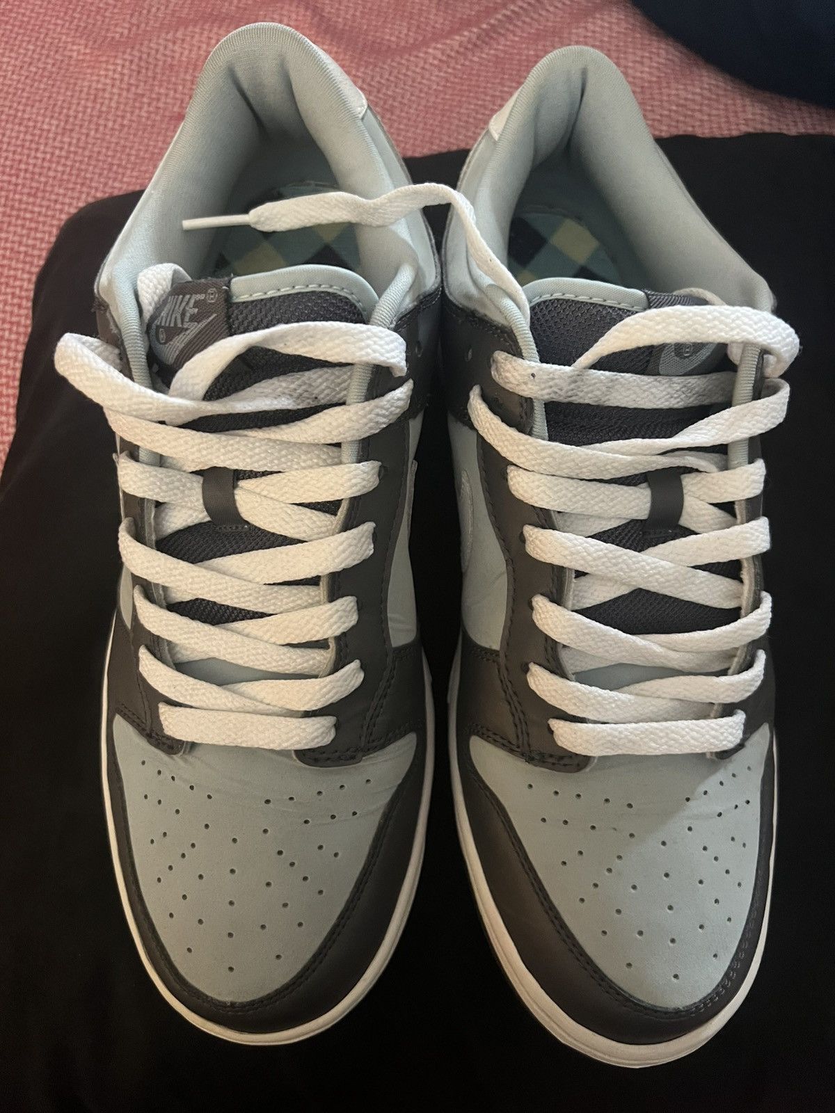 2004 size Nike Dunk Low Womens Cloud