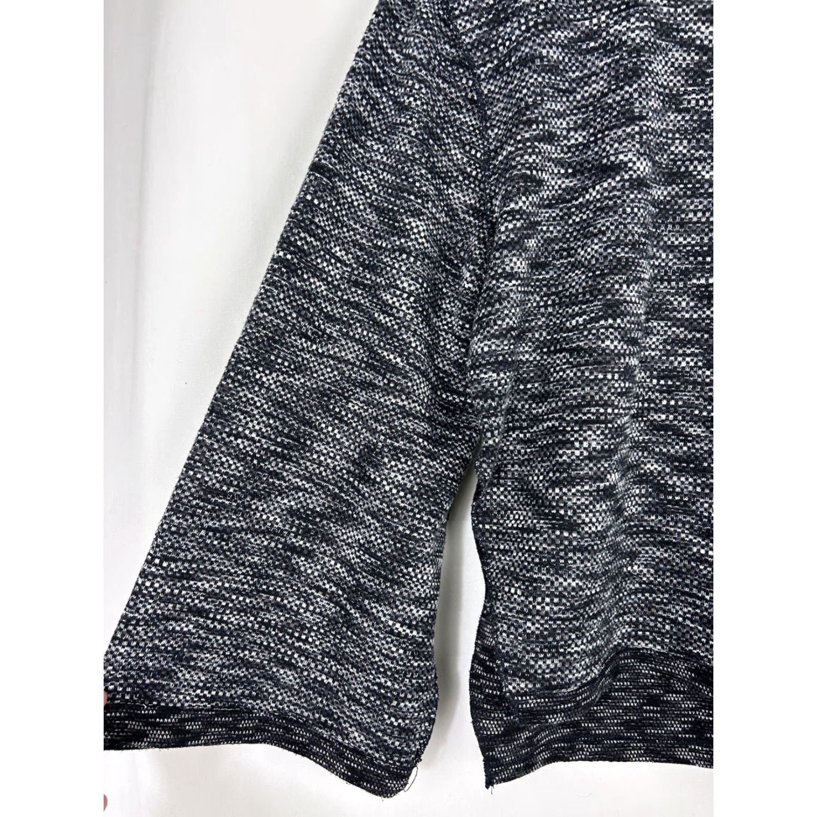 Free People Free People Shirt Women M Gray Turtleneck Long Sleeve Oversized Knit Sweater Tunic Polyester Size M / US 6-8 / IT 42-44 - 2 Thumbnail