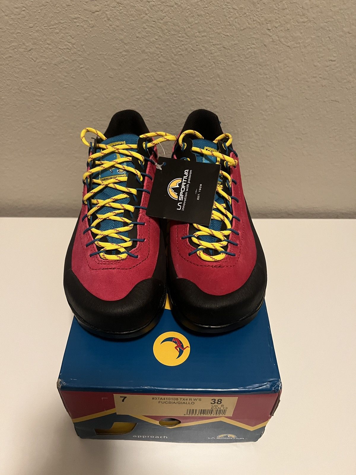 La Sportiva LA SPORTIVA TX4 R Women's Size US 7 / IT 37 - 2 Thumbnail