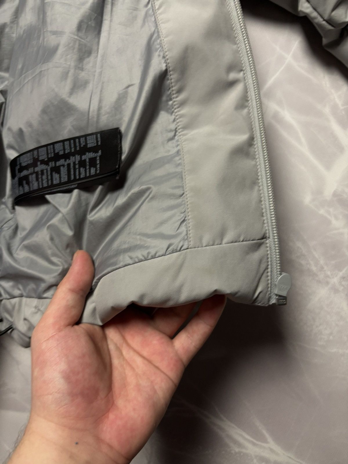 Uniqlo UNIQLO Seamless Down Parka 3D Cut Puffer Jacket Light Gray M Size US M / EU 48-50 / 2 - 14 Thumbnail