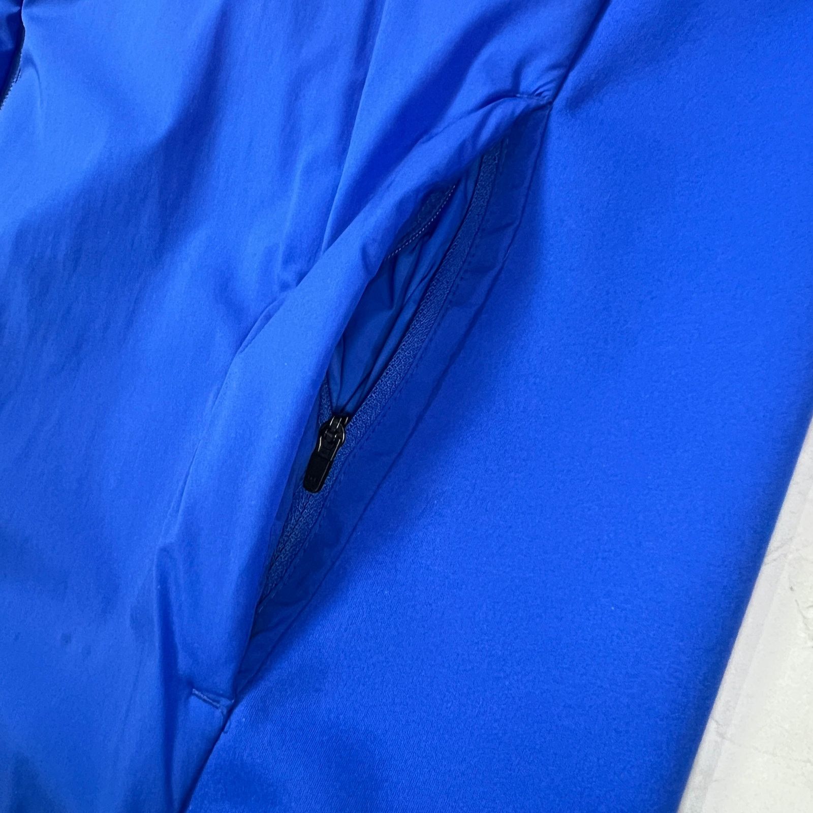 Other Holderness & Bourne King Vest Cobalt Blue Featherweight XL Size US XL / EU 56 / 4 - 9 Thumbnail