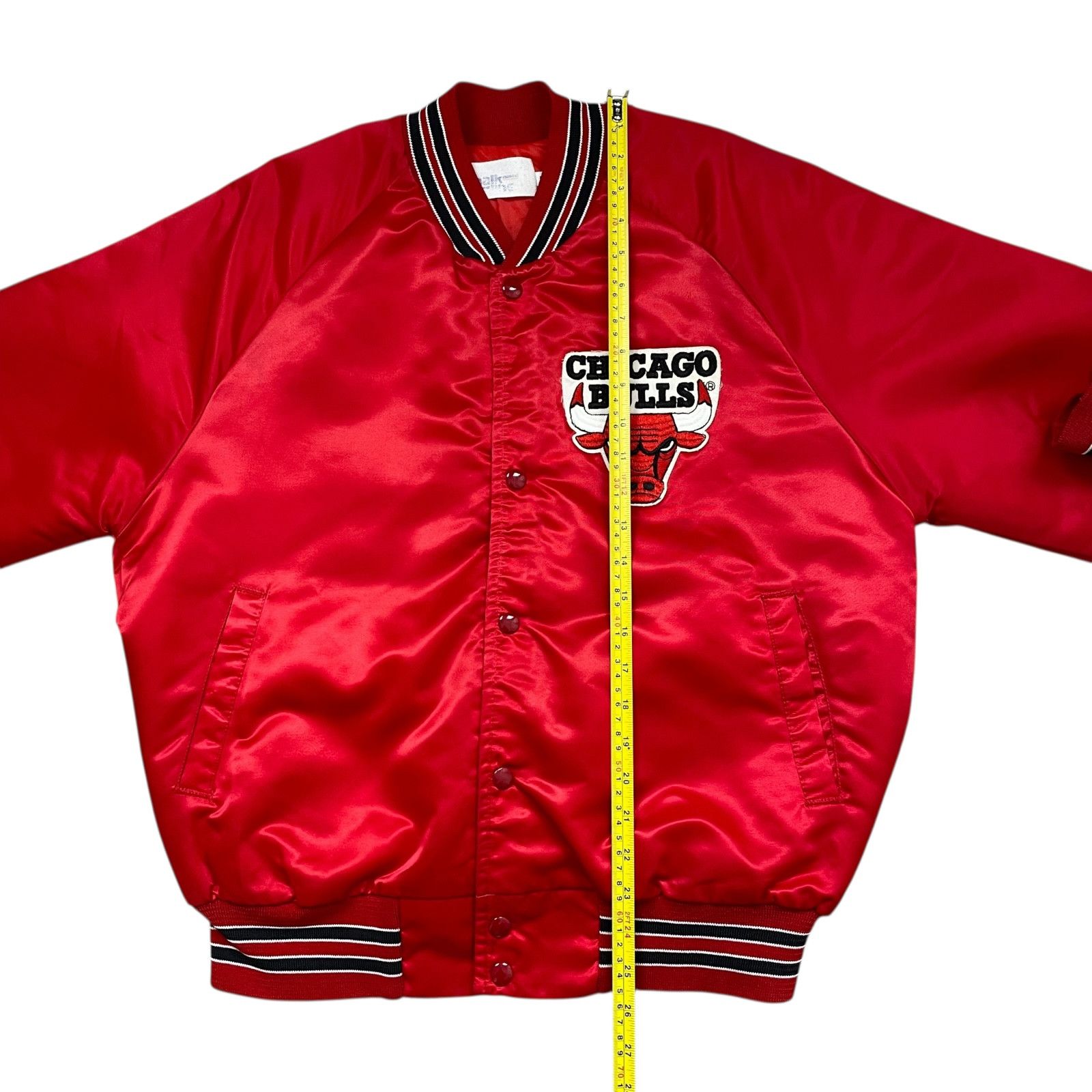 NBA VTG 90s CHICAGO BULLS CHALK LINE SATIN BOMBER JACKET SIZE M Size US M / EU 48-50 / 2 - 8 Thumbnail