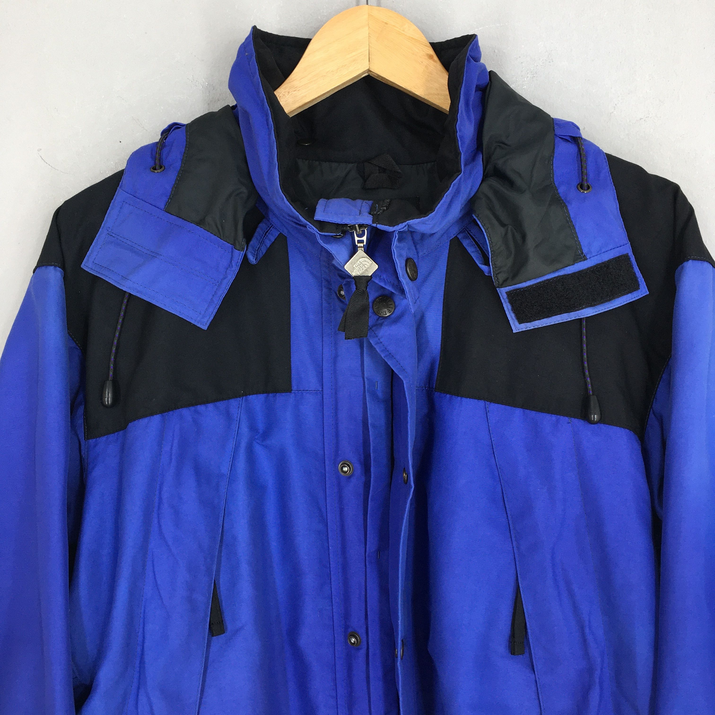 Goretex Vintage The North Face Gore Tex Windbreaker Hoodie Jacket M Size US M / EU 48-50 / 2 - 2 Thumbnail