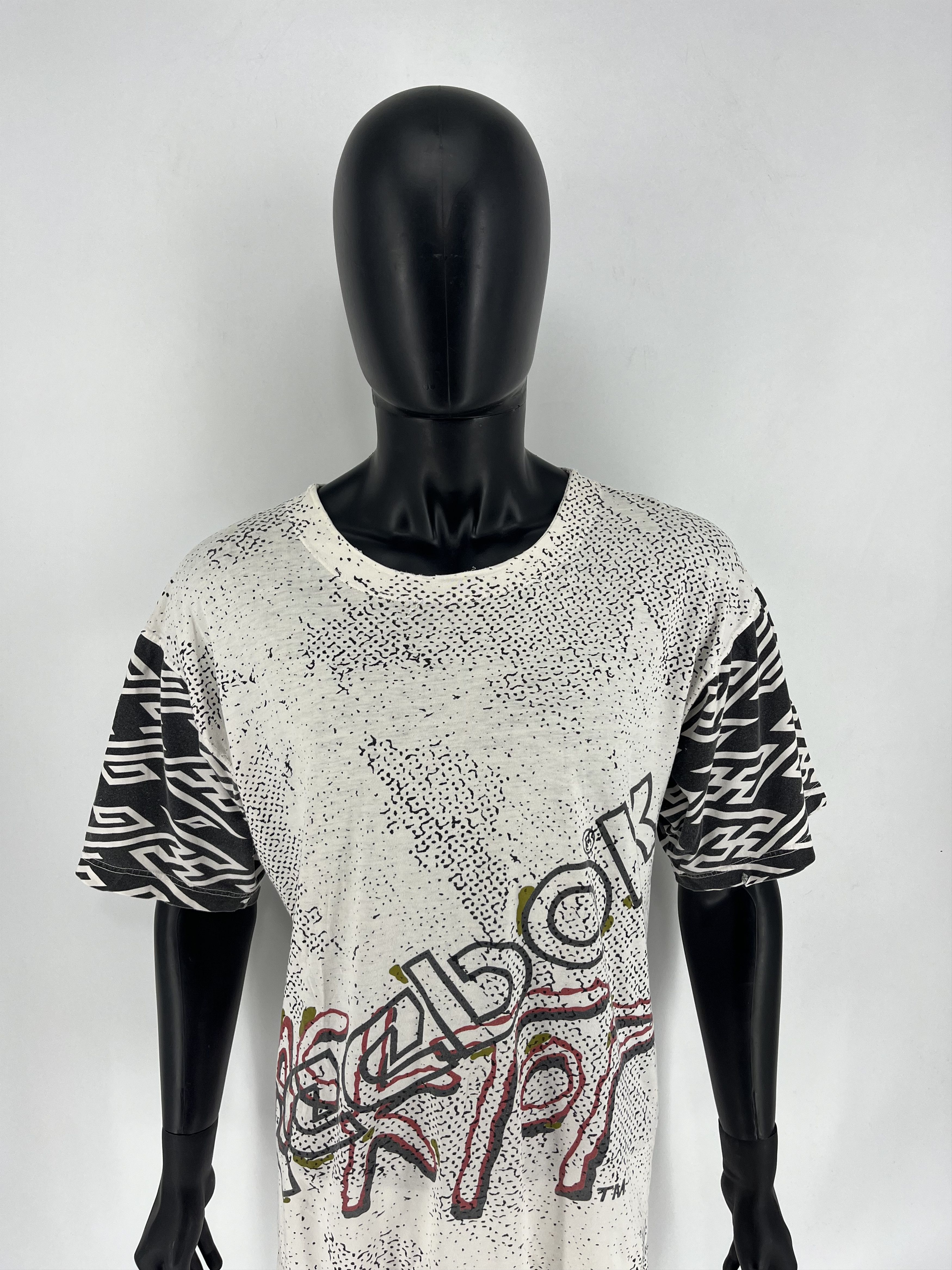 Reebok REEBOK BlackTop Vintage T-Shirt Big Logo Tee Basketball 90s Size US XL / EU 56 / 4 - 5 Thumbnail