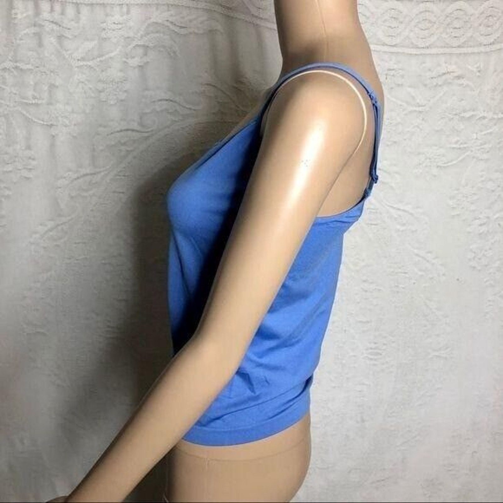 Victoria's Secret Victoria's Secret Blue Cropped Tank Top Size L / US 10 / IT 46 - 2 Thumbnail