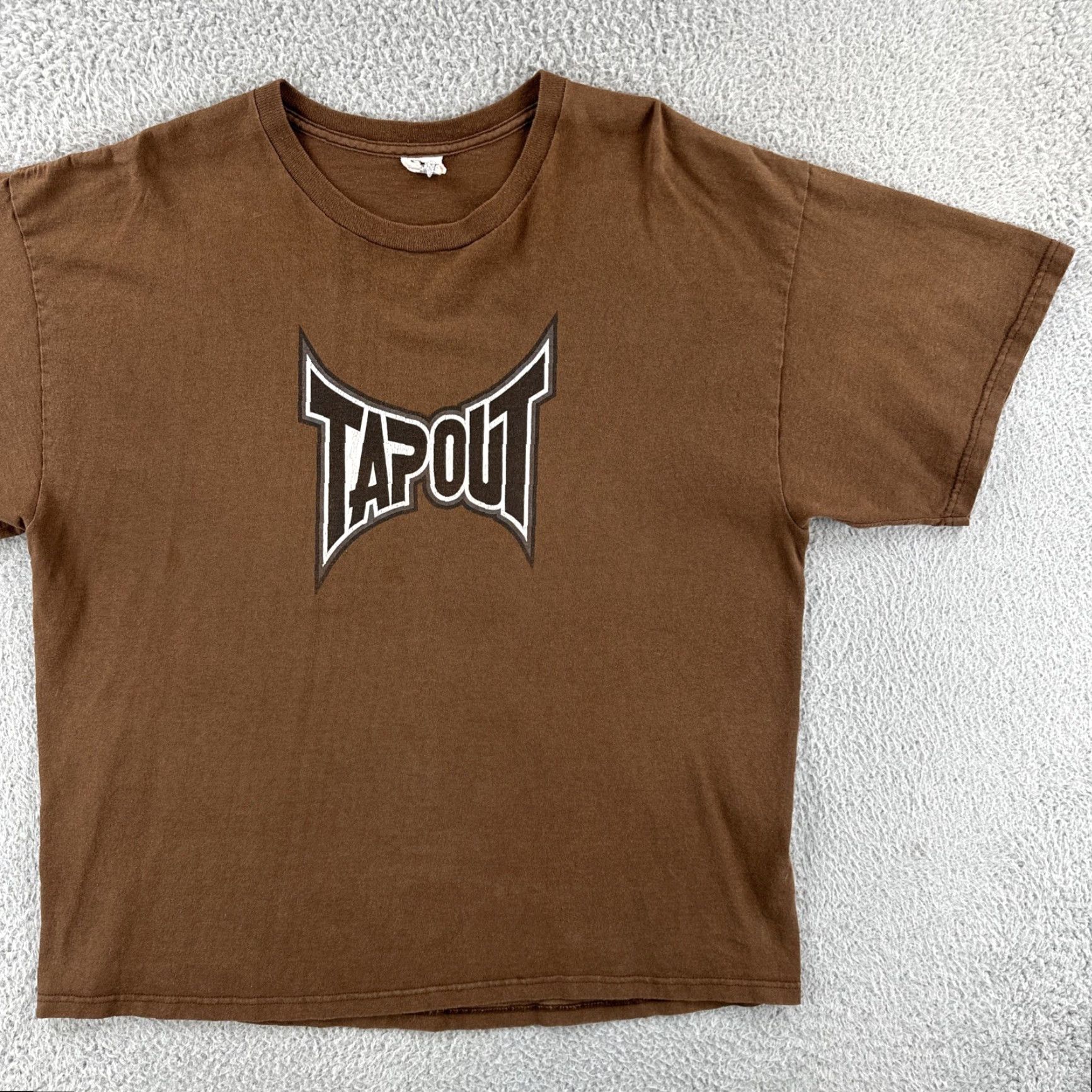 Delta VINTAGE Delta Pro Weight XL Brown Shirt Mens Y2K Logo Spell Out Graphic Print Size US XL / EU 56 / 4 - 2 Thumbnail