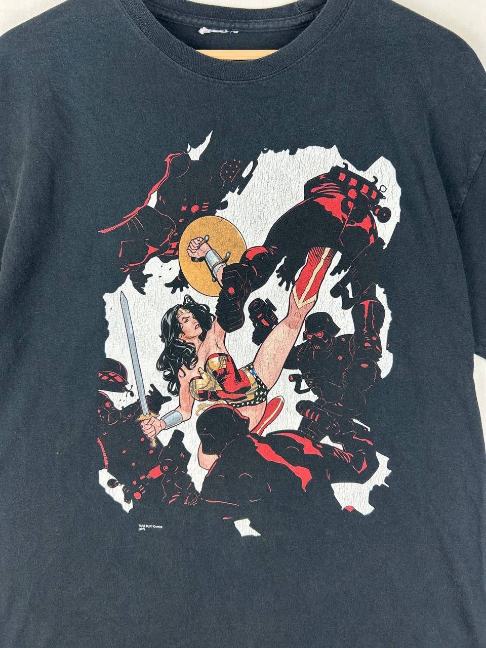 DC Comics × Marvel Comics × Vintage Vintage Y2K Wonder Woman Action Art T-Shirt – Rare DC Size US L / EU 52-54 / 3 - 5 Thumbnail