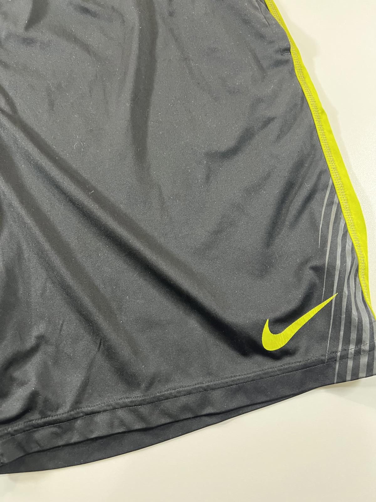 Nike Nike Men's Athletic Shorts Black with Yellow Accents Size US 34 / EU 50 - 2 Thumbnail