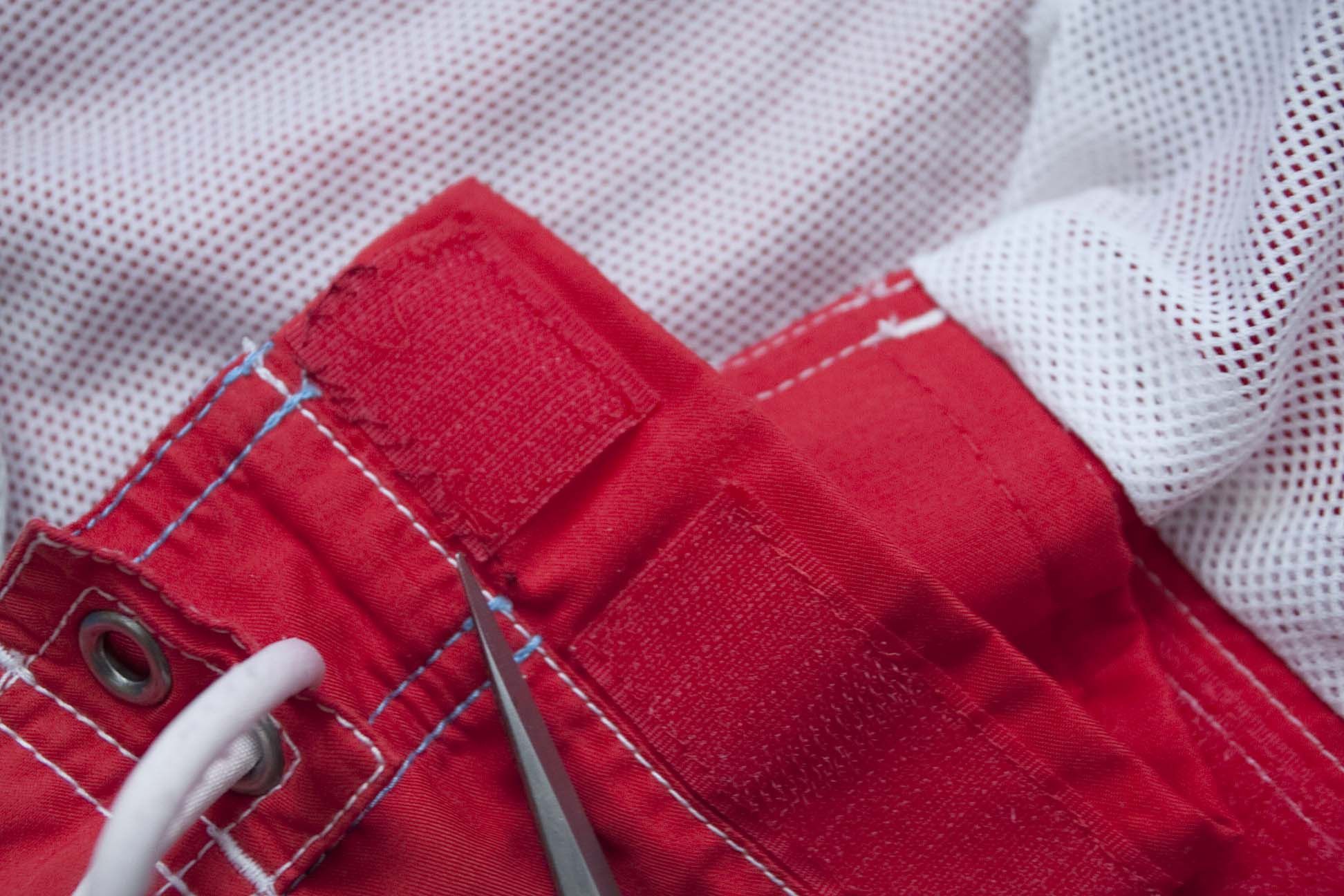 Tommy Hilfiger × Vintage Tommy Hilfiger Shorts Swim Size L /35 Vintage Red Size US 35 - 4 Thumbnail