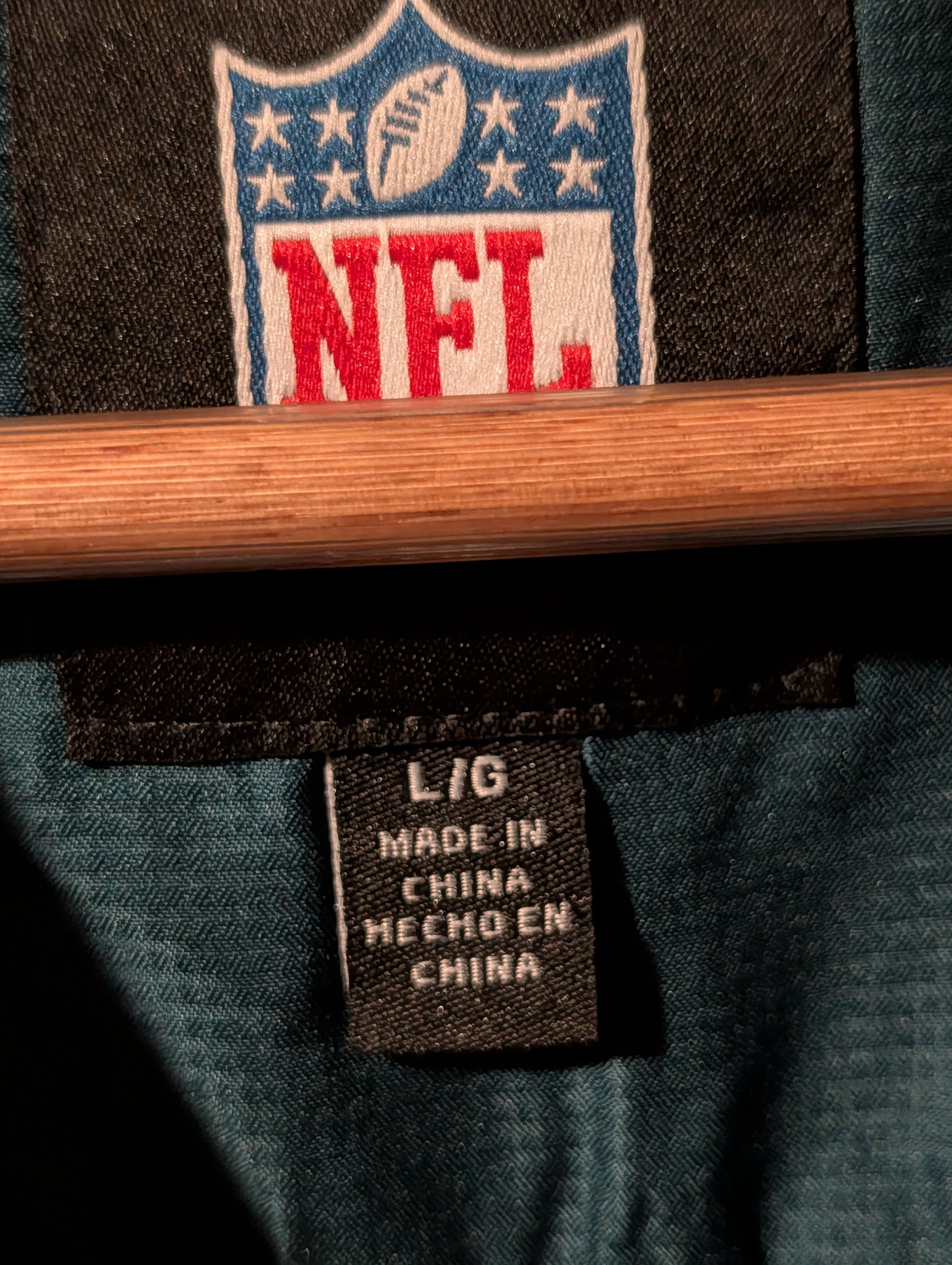 NFL Philadelphia Eagles NFL Vintage V-Neck Windbreaker Jacket Size US L / EU 52-54 / 3 - 3 Thumbnail