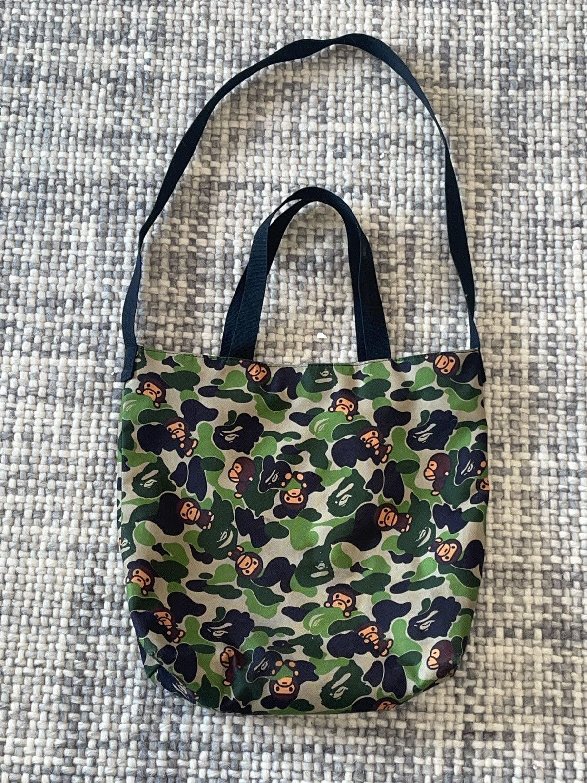 image of Bape Baby Milo Tote Bag in Green, Men's